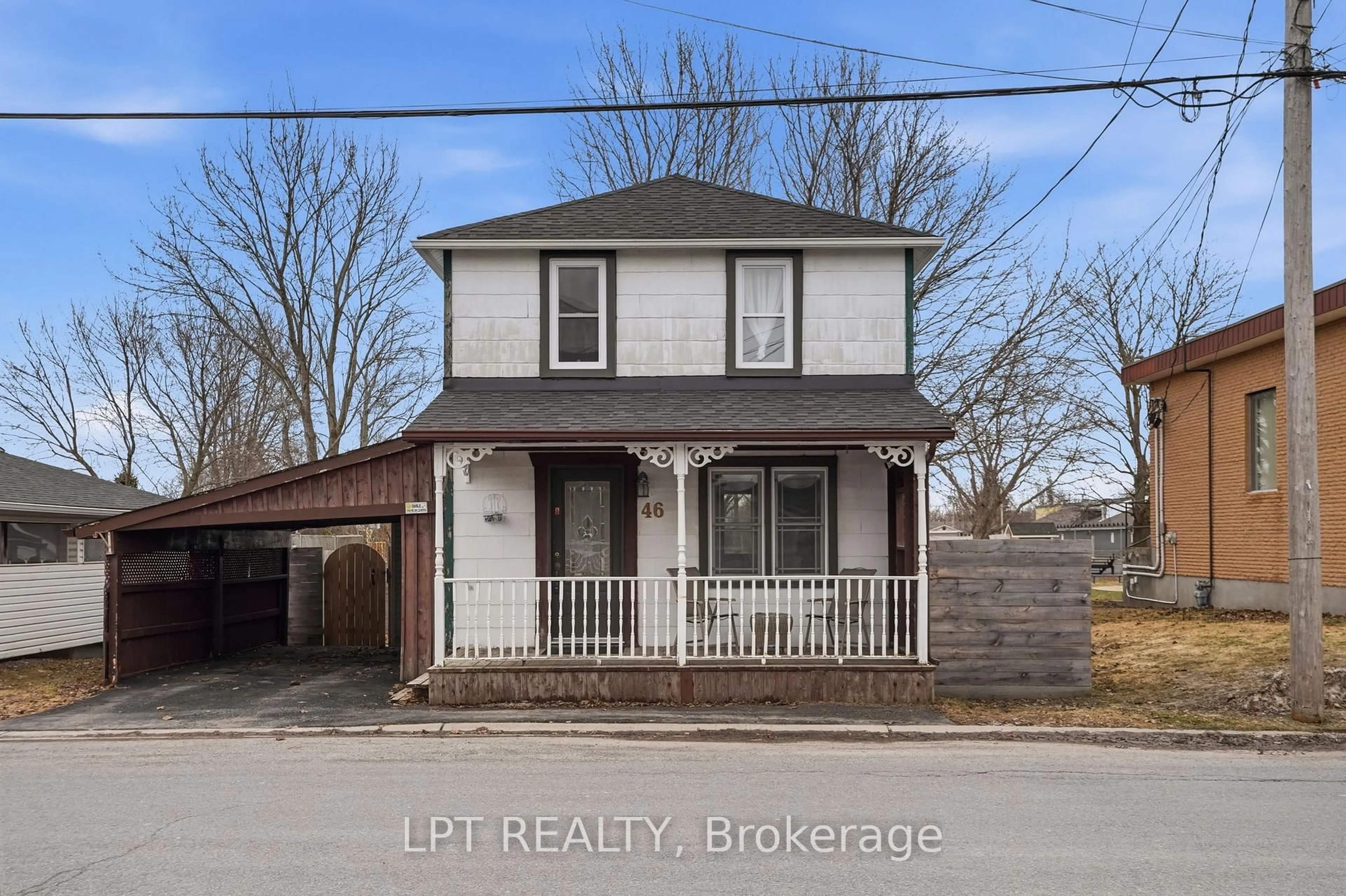 A pic from outside/outdoor area/front of a property/back of a property/a pic from drone, street for 46 Mill St, Champlain Ontario K0B 1R0