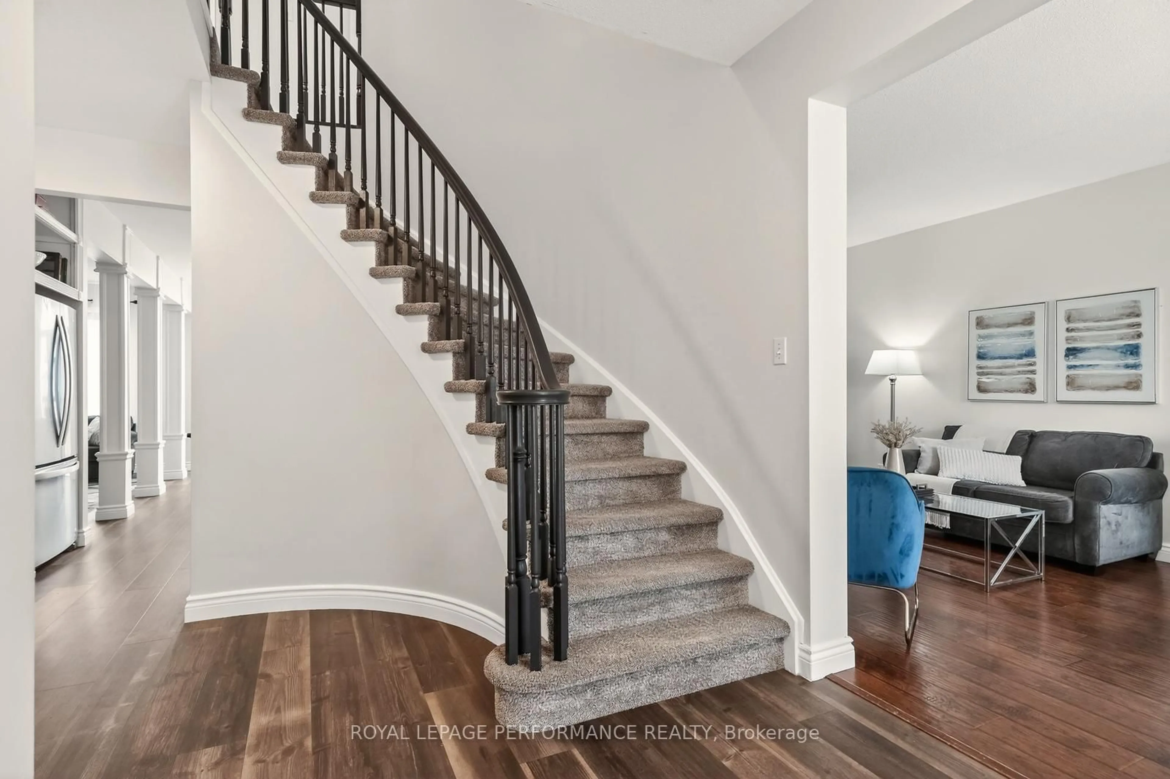 Stairs for 1820 Mccallum Dr, Ottawa Ontario K4A 3T7