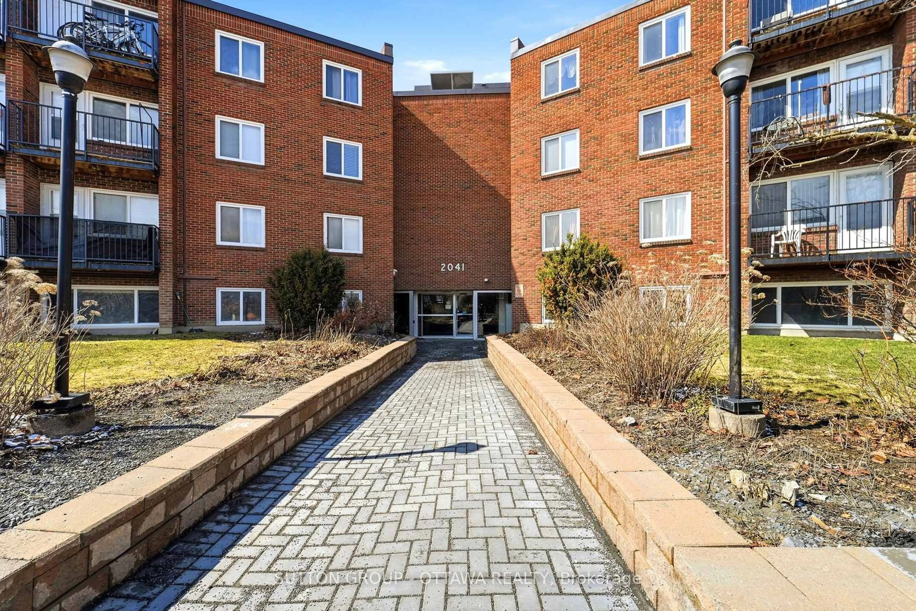 Unknown for 2041 Arrowsmith Dr #308B, Ottawa Ontario K1J 7V7