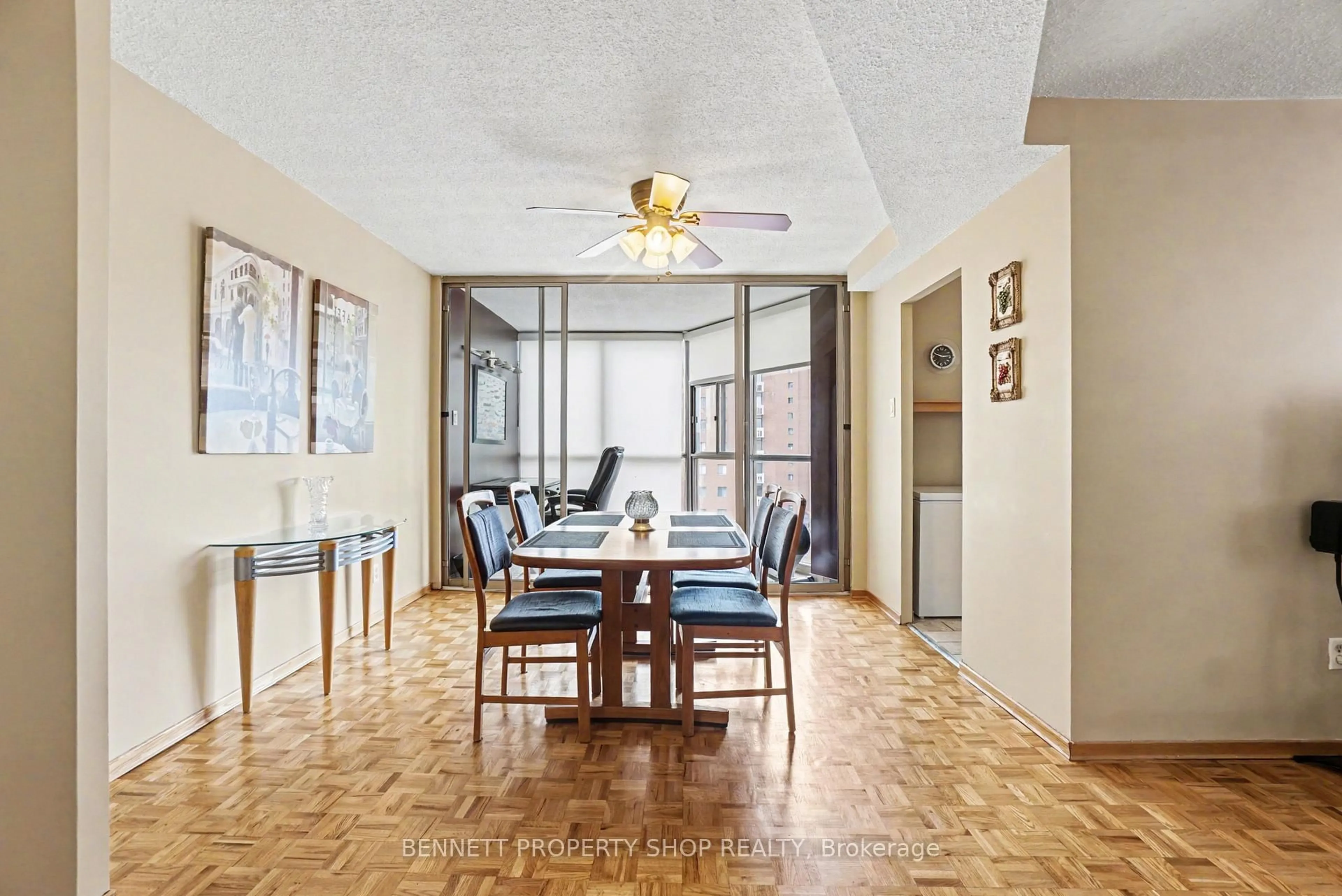 Dining room, unknown for 2760 Carousel Cres #610, Ottawa Ontario K1T 2N4
