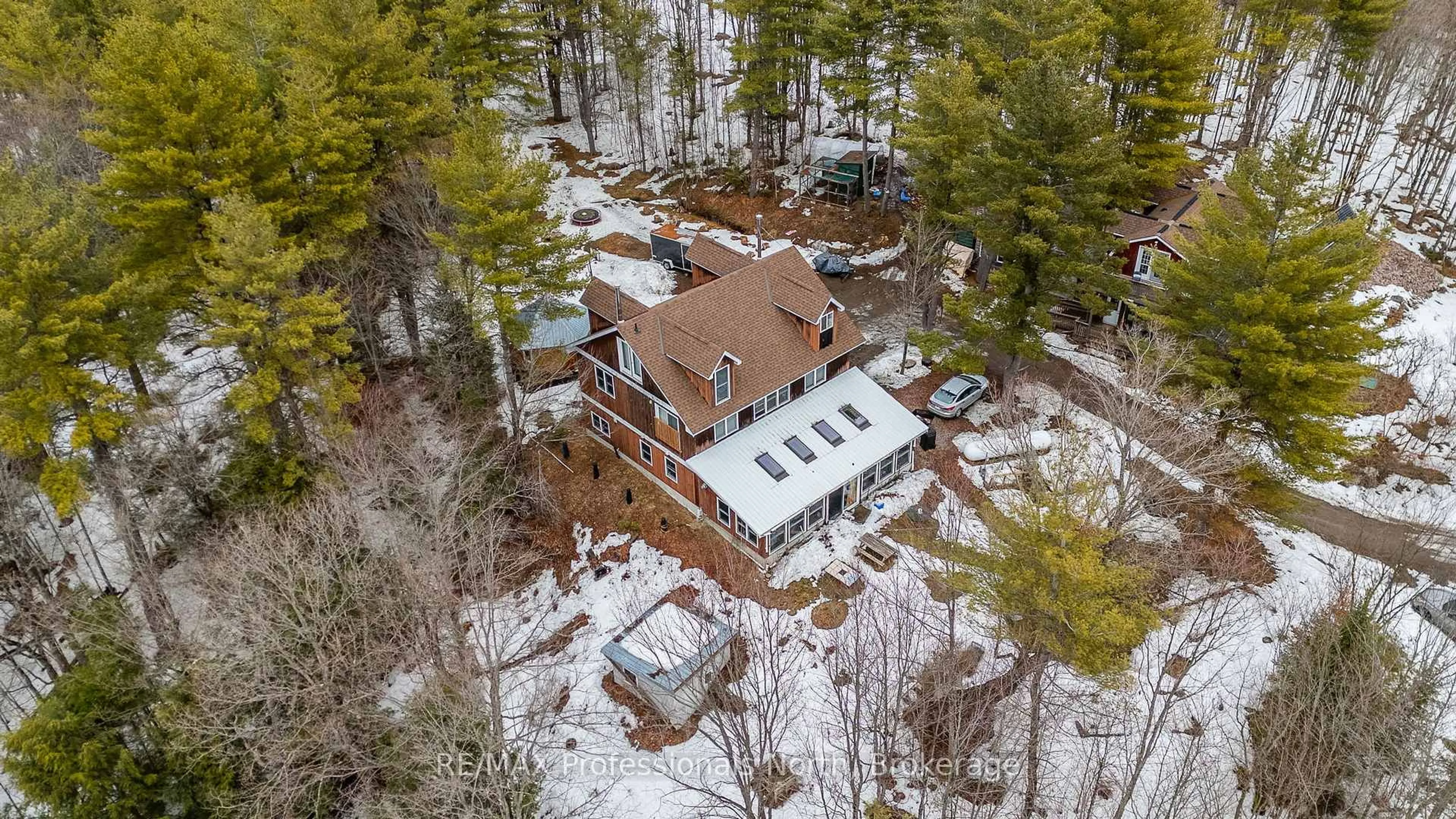 A pic from outside/outdoor area/front of a property/back of a property/a pic from drone, unknown for 1127 Bobcaygeon Rd, Minden Hills Ontario K0M 2K0