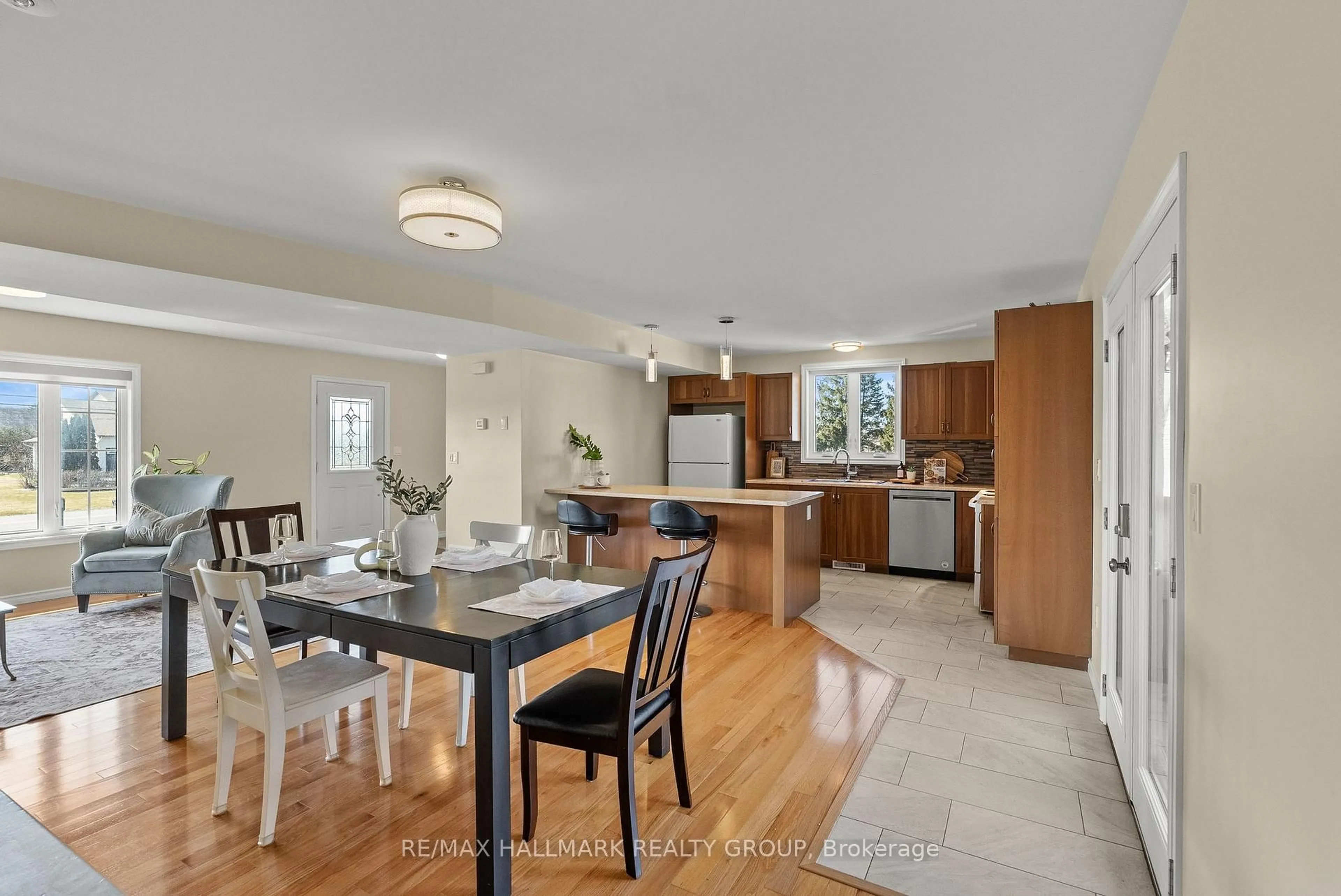 Open concept kitchen, ceramic/tile floor for 2431 Dunning Rd, Ottawa Ontario K4C 1L8