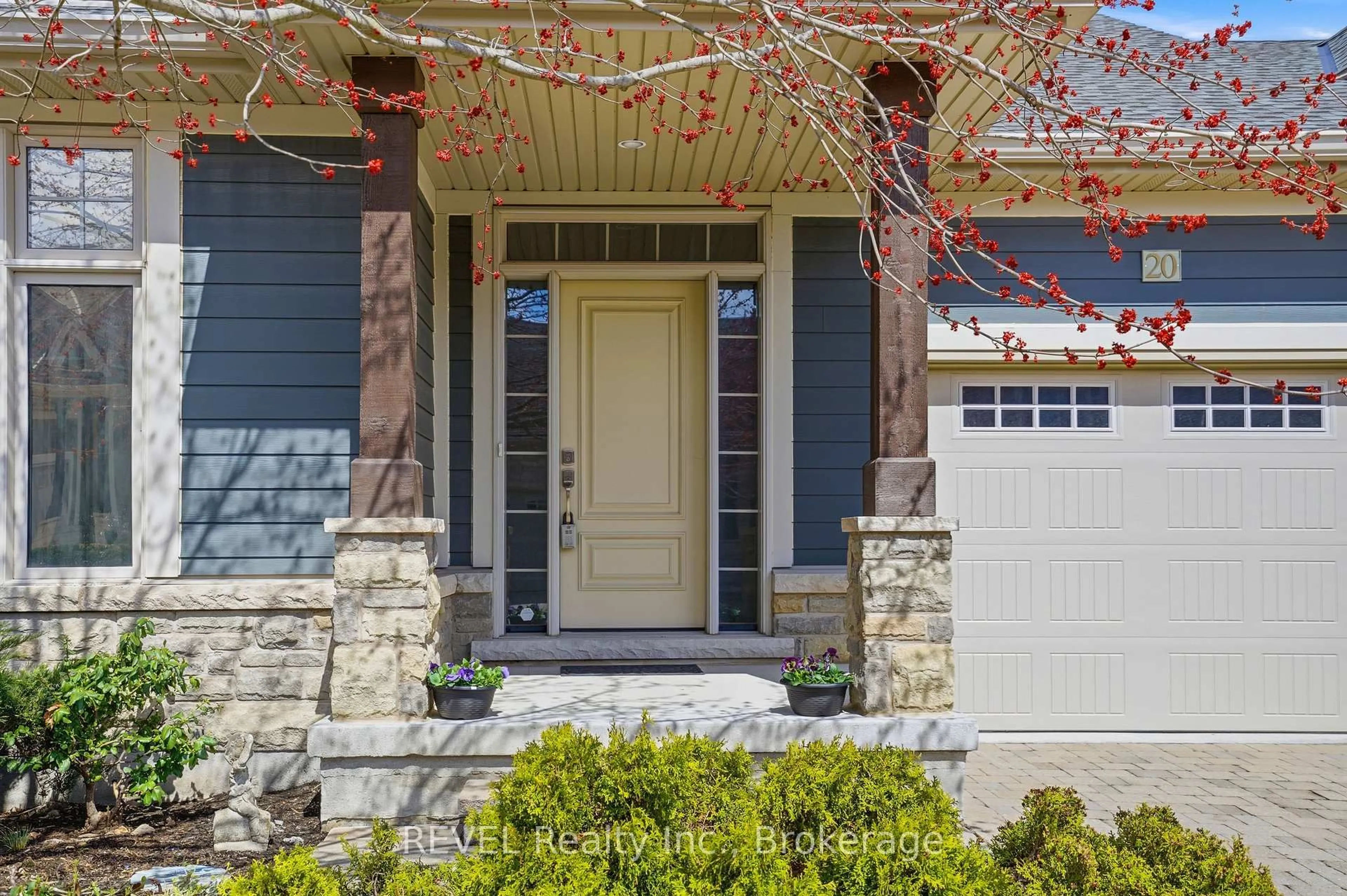 Unknown for 20 Crimson Dr, Niagara-on-the-Lake Ontario L0S 1P0