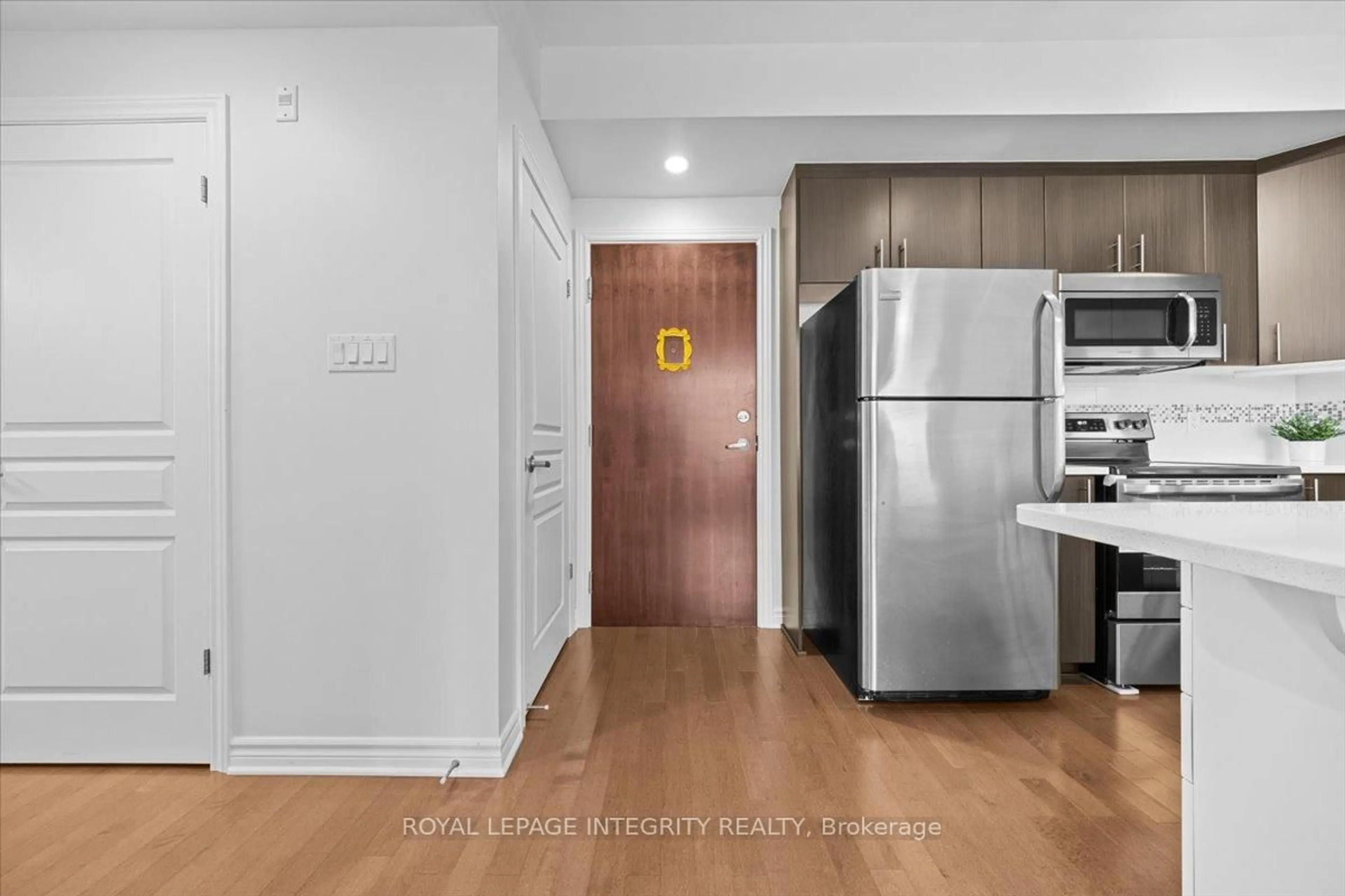 Standard kitchen, wood/laminate floor for 705 Beauparc Private #303, Ottawa Ontario K1J 0B6