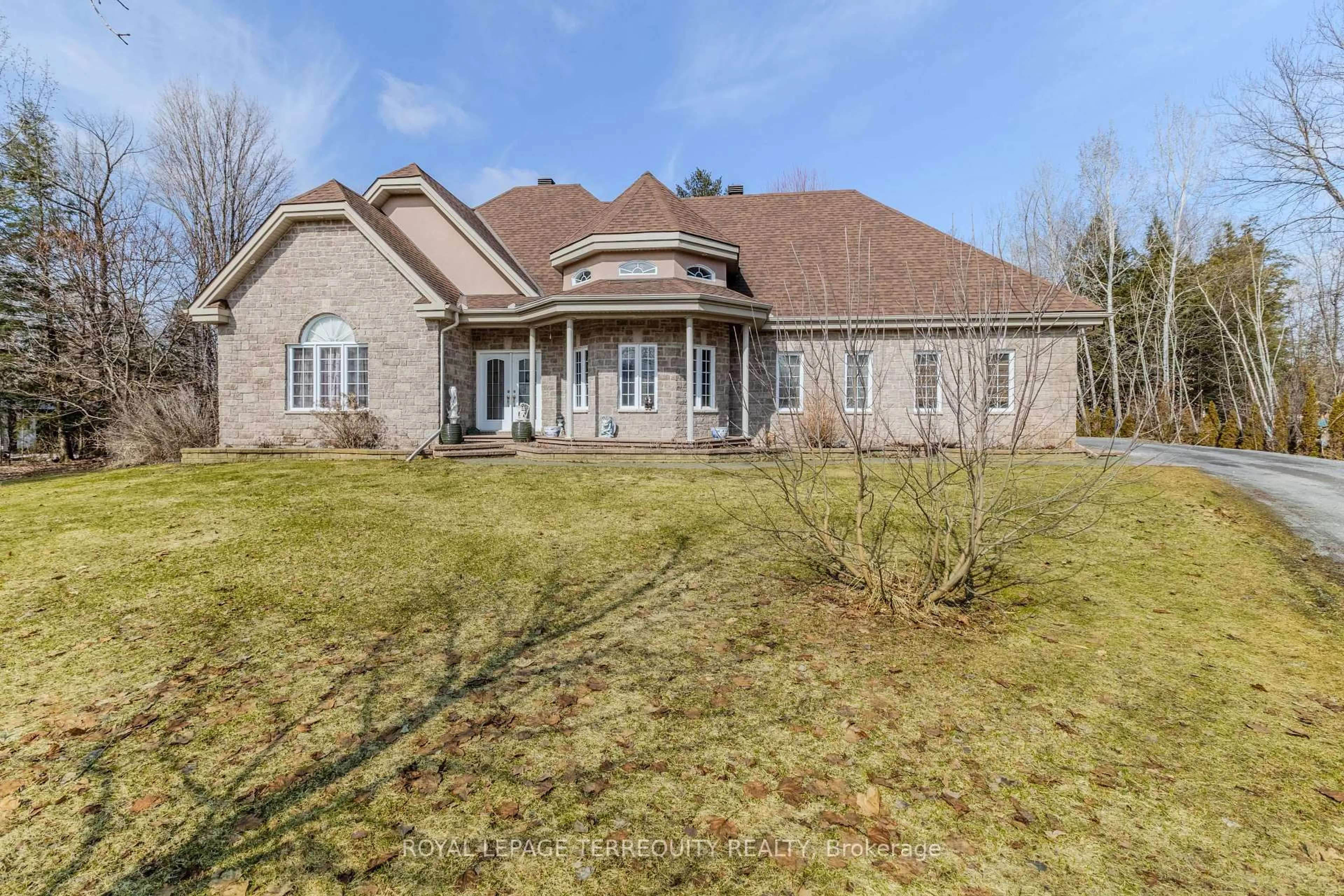 Home with brick exterior material, unknown for 591 Du Parc Rd, Hawkesbury Ontario K0B 1K0