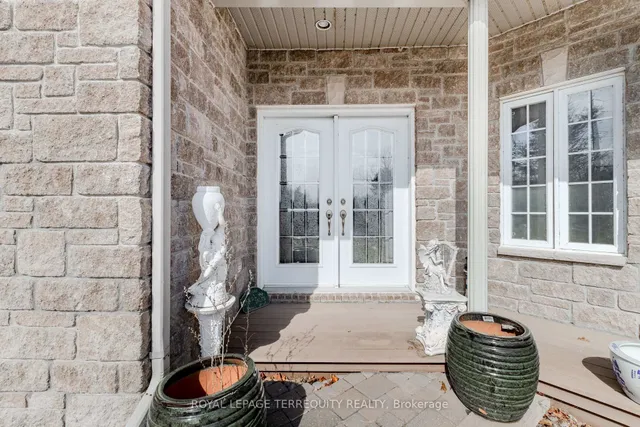 591 Du Parc Rd, Champlain 2