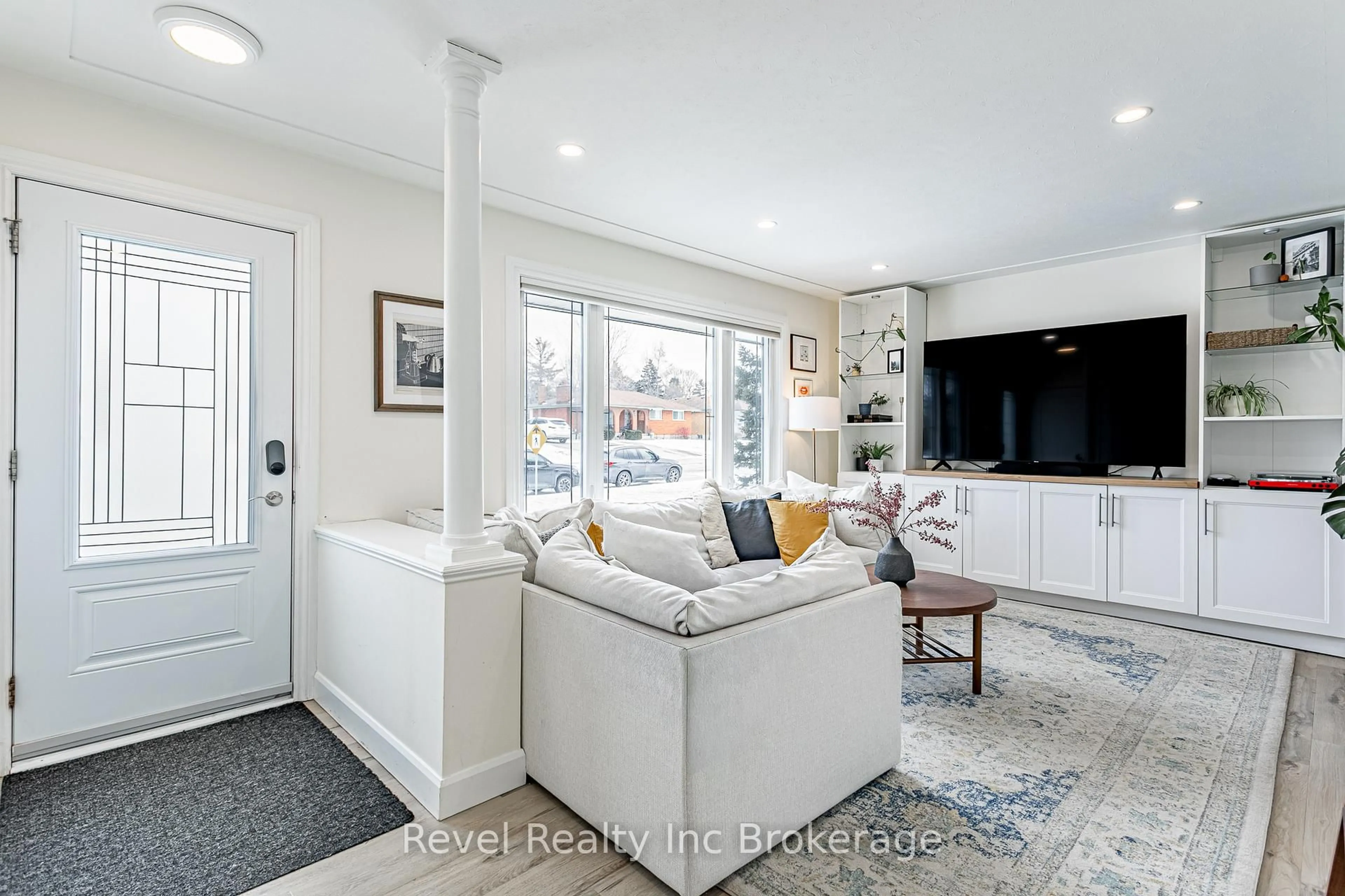Living room with furniture, unknown for 229 Burlington St, London South Ontario N5Z 3W3