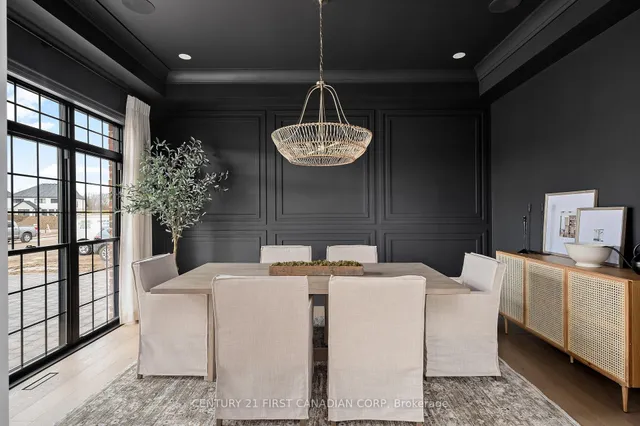 862 White Pine St, London North 5