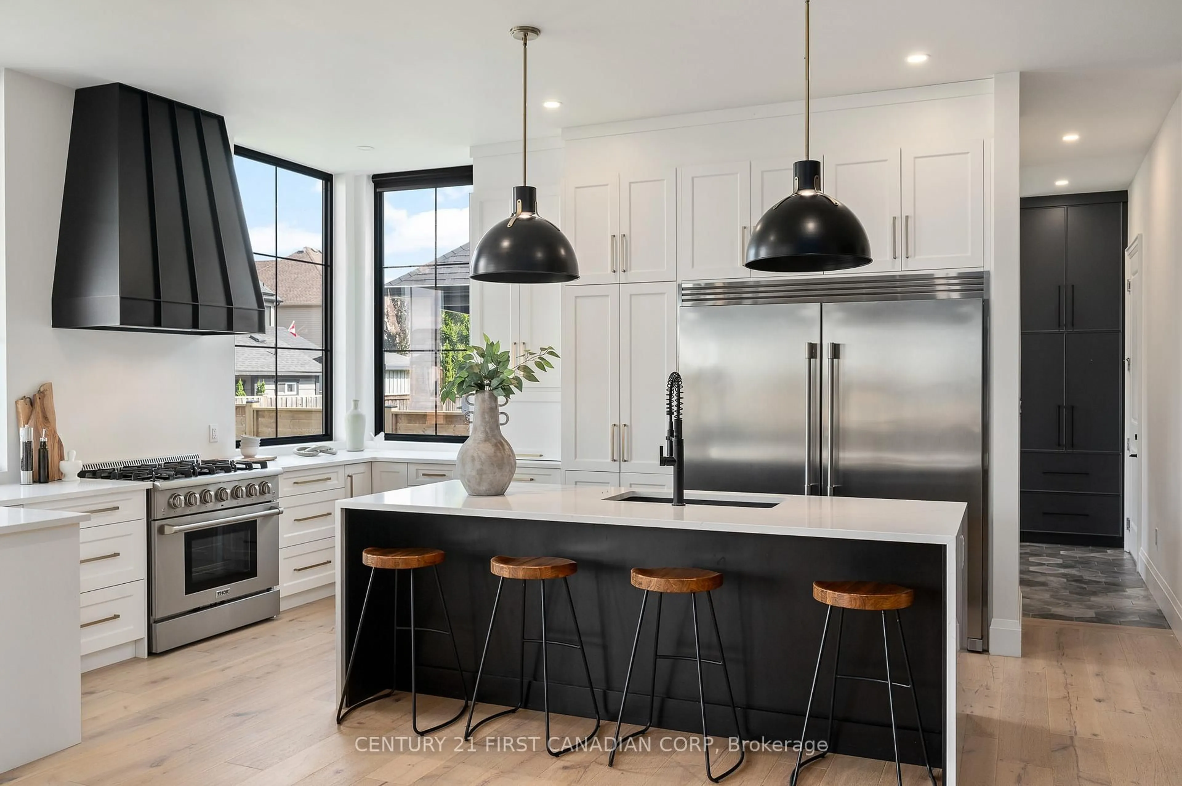 Contemporary kitchen, unknown for 868 White Pine St, London North Ontario N6G 3X9