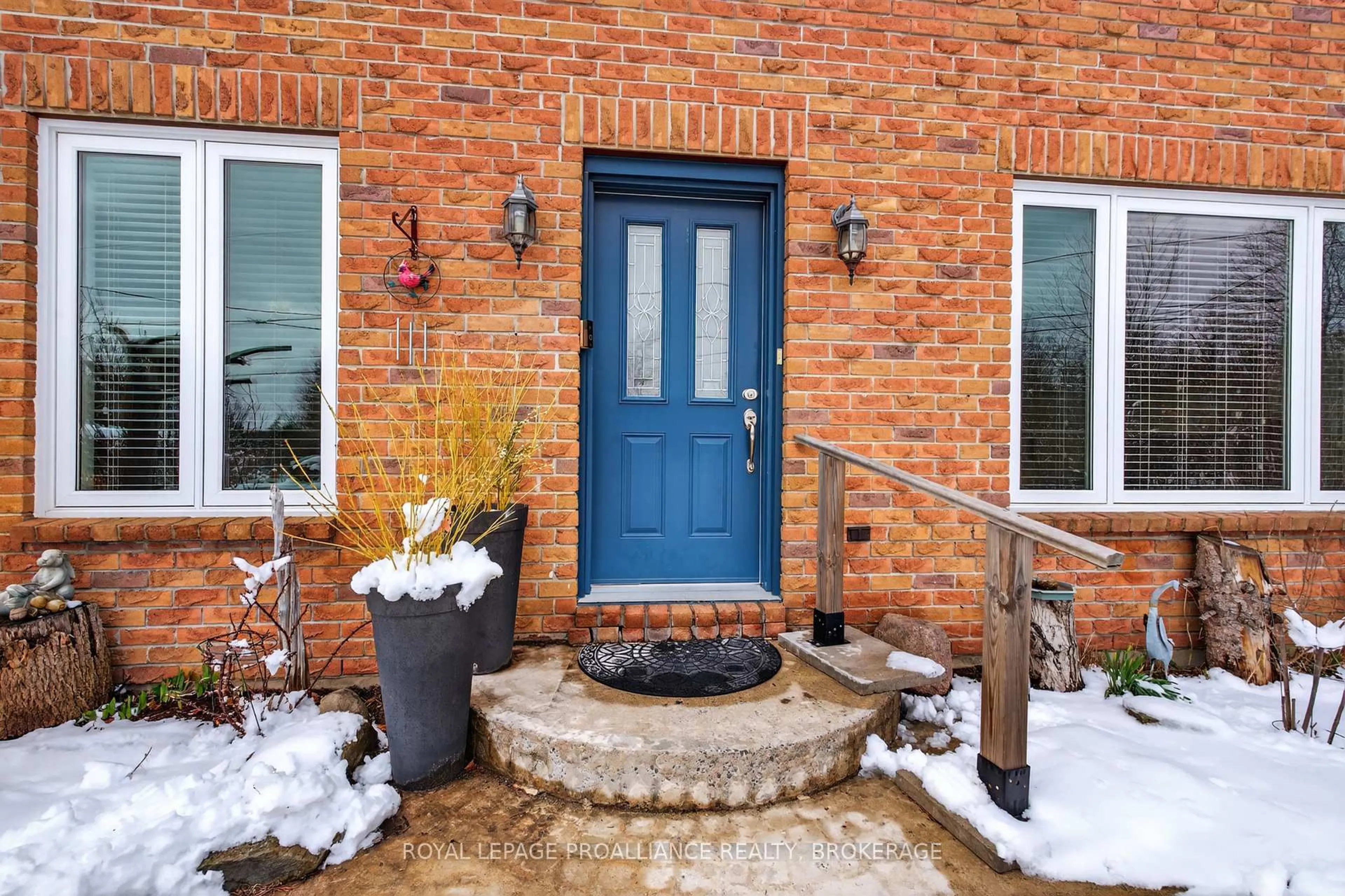 Unknown for 4909 Alex Mclean Lane, Battersea Ontario K0H 1H0