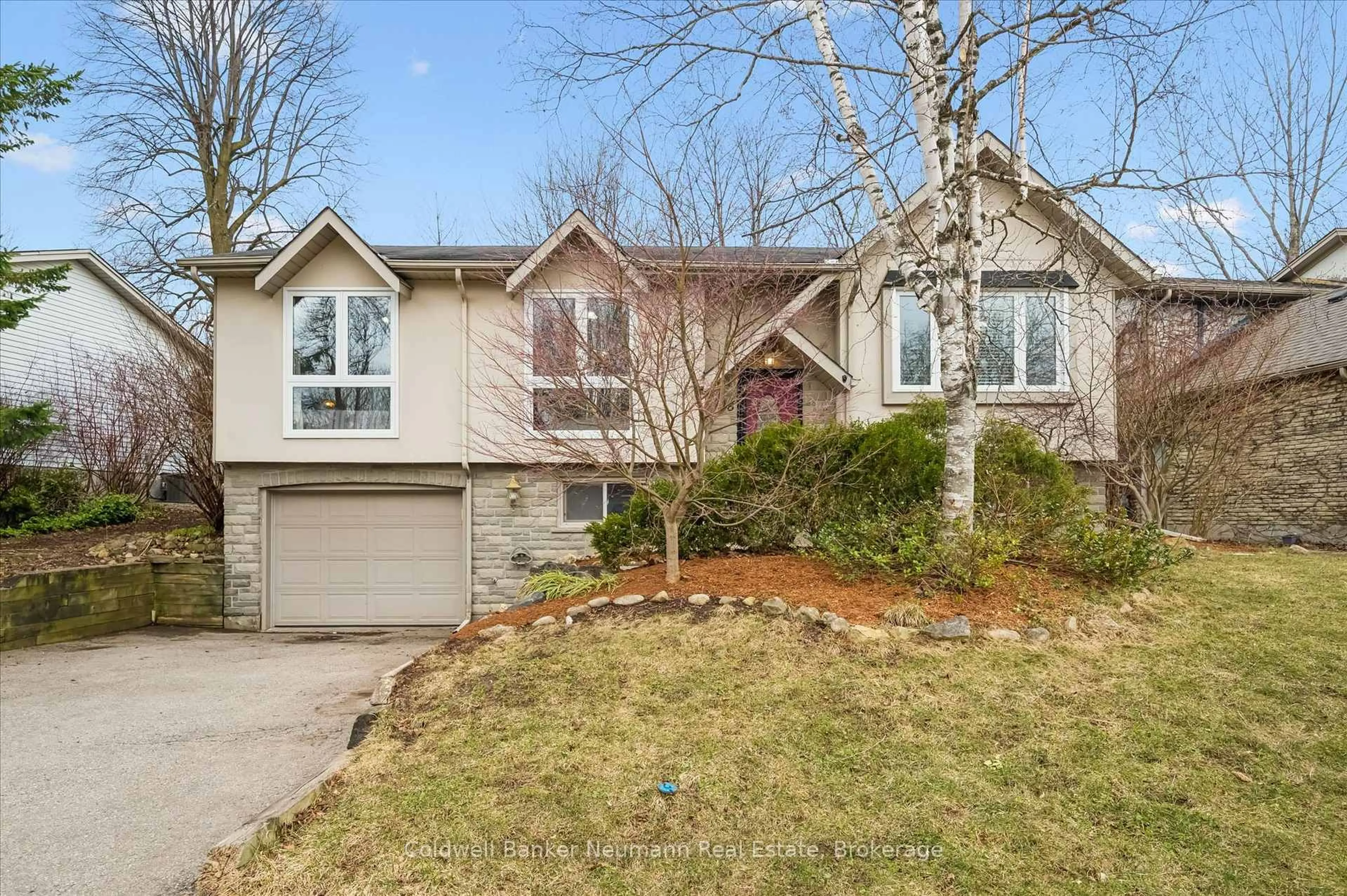 Home with brick exterior material, street for 18 Gateway Dr, Guelph Ontario N1H 6W8