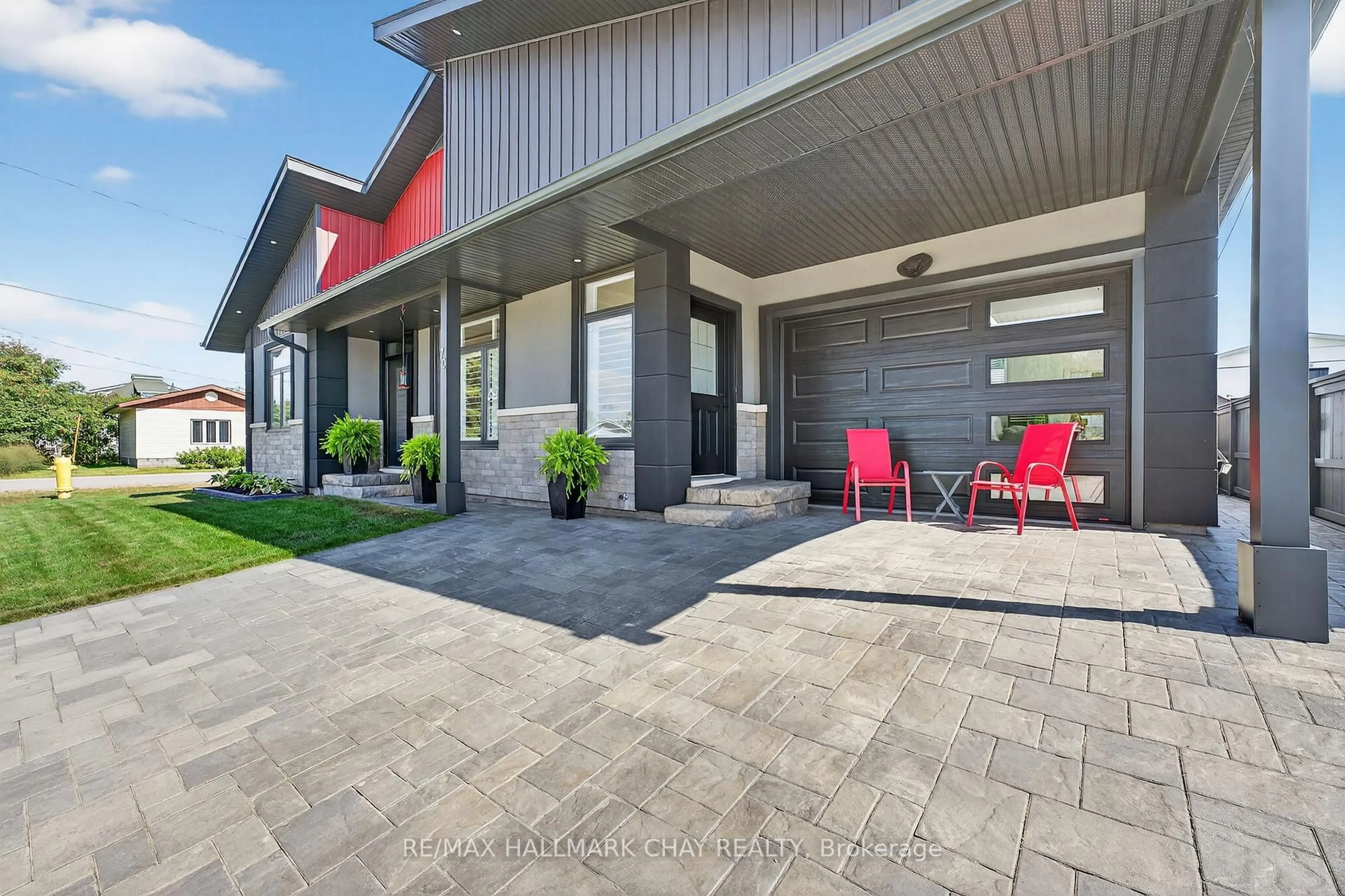 Patio, street for 70 Montreal St, West Nipissing Ontario P2B 3G9