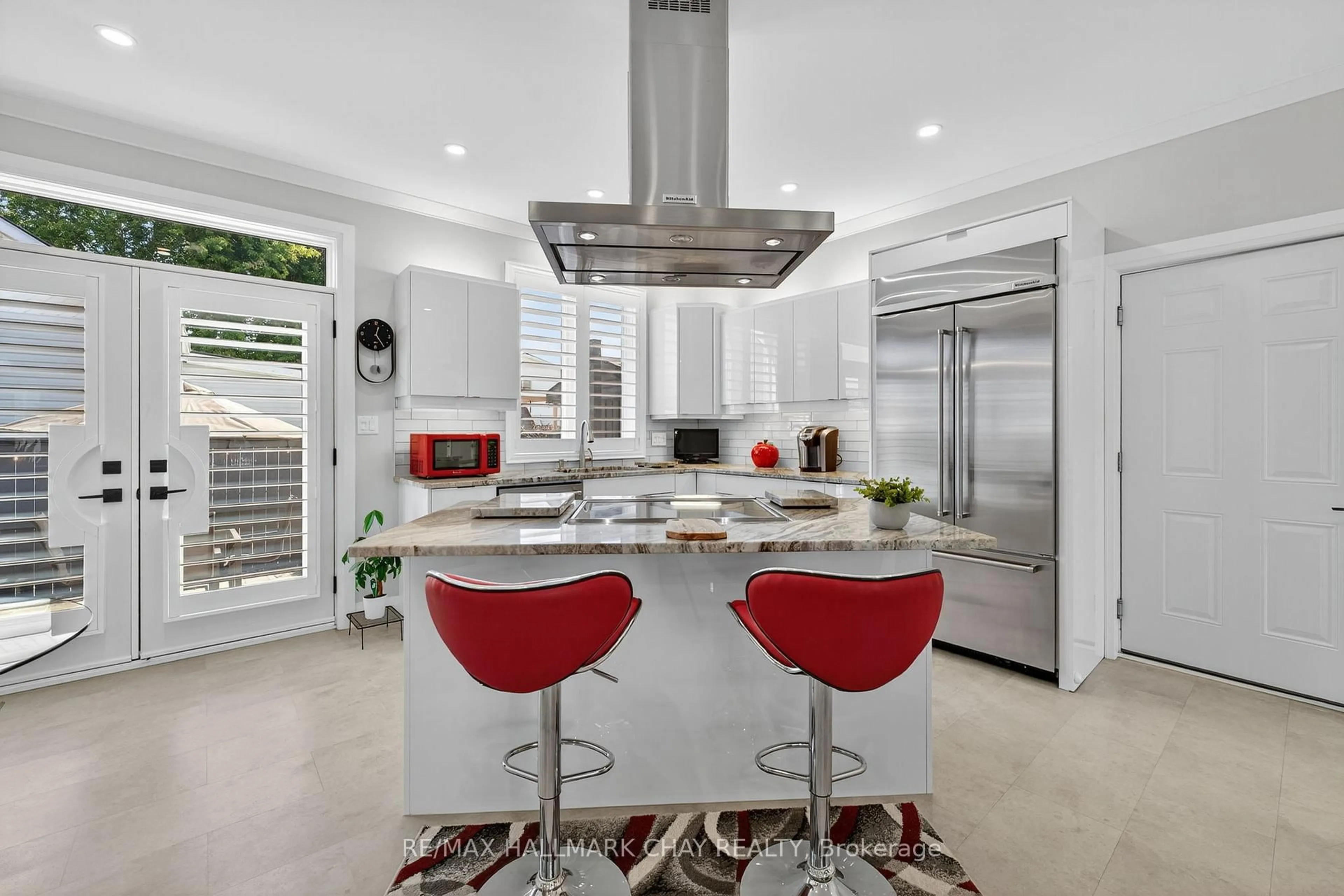 Contemporary kitchen, ceramic/tile floor for 70 Montreal St, West Nipissing Ontario P2B 3G9