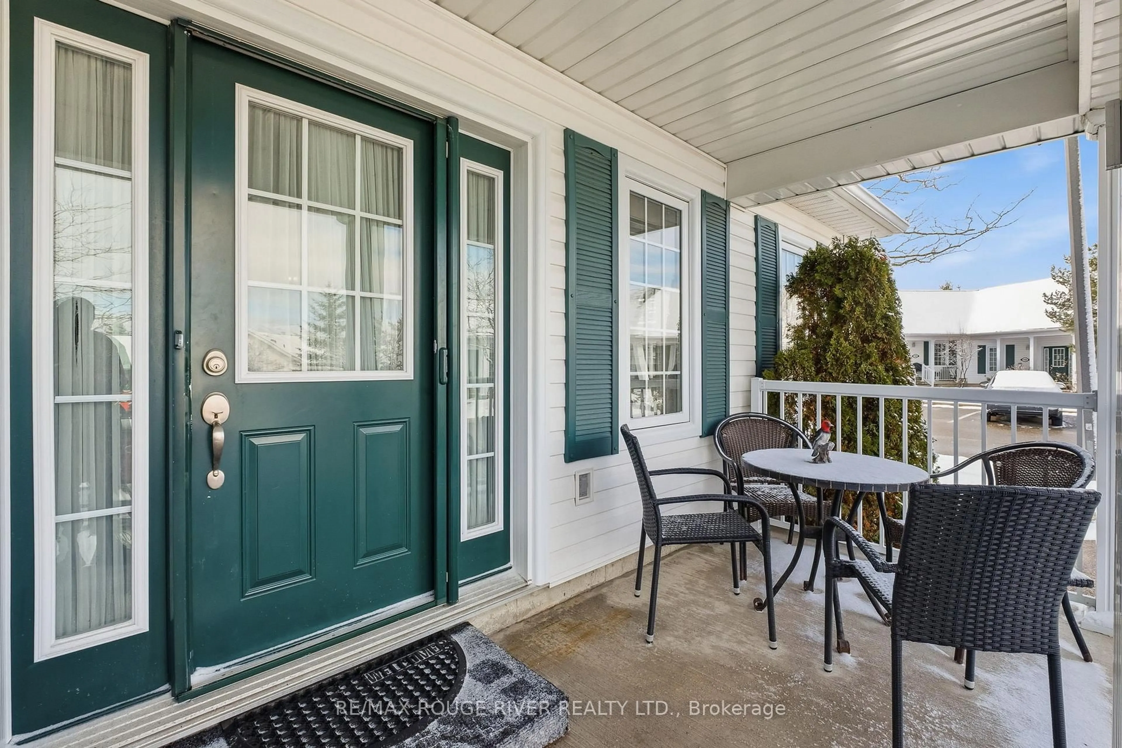 Patio, street for 325 Densmore Rd #804, Cobourg Ontario K9A 0E4