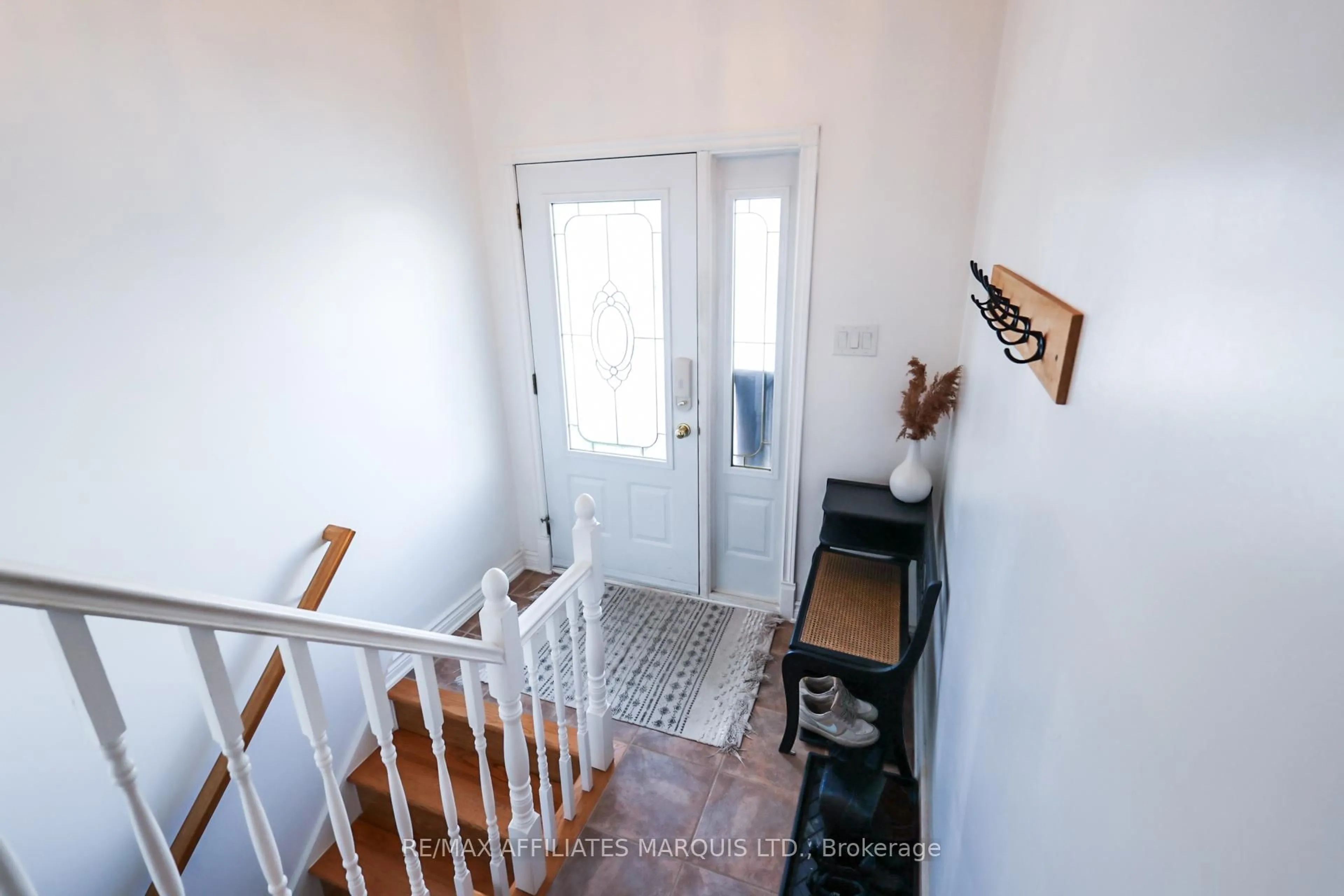 Indoor entryway for 66 Jean St, North Glengarry Ontario K0C 1A0