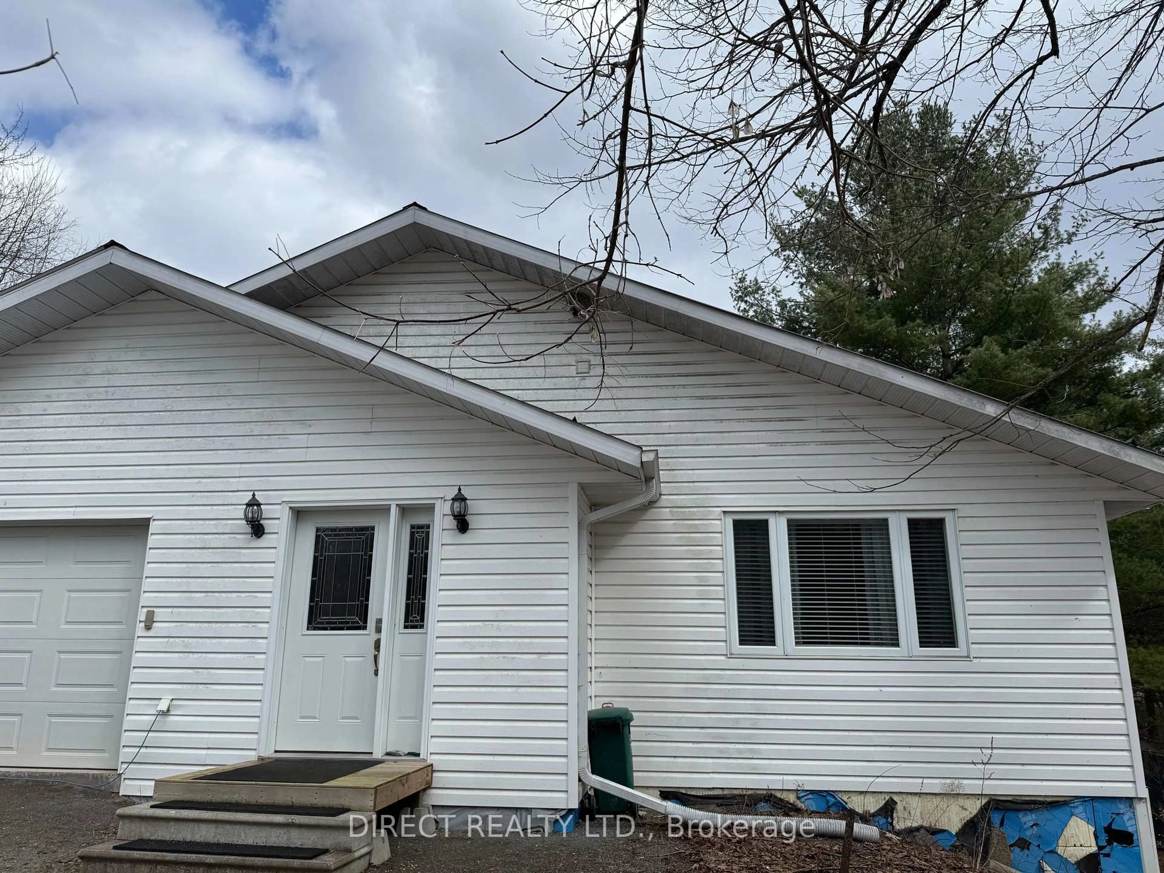Home with vinyl exterior material, unknown for 148 Skootamatta Lane, Tweed Ontario K0K 3J0