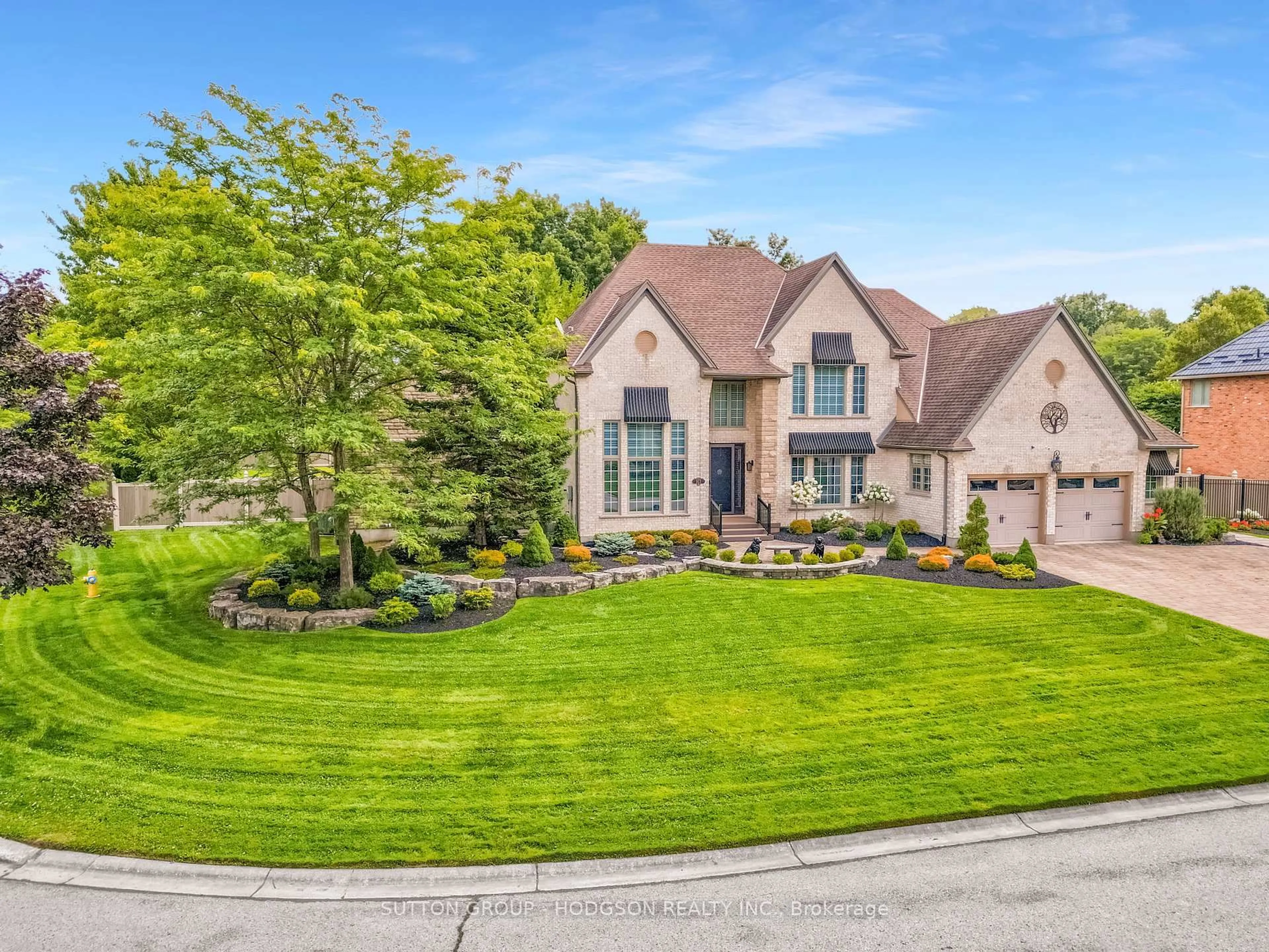 Unknown for 103 Fitzwilliam Blvd, London North Ontario N6H 5H4