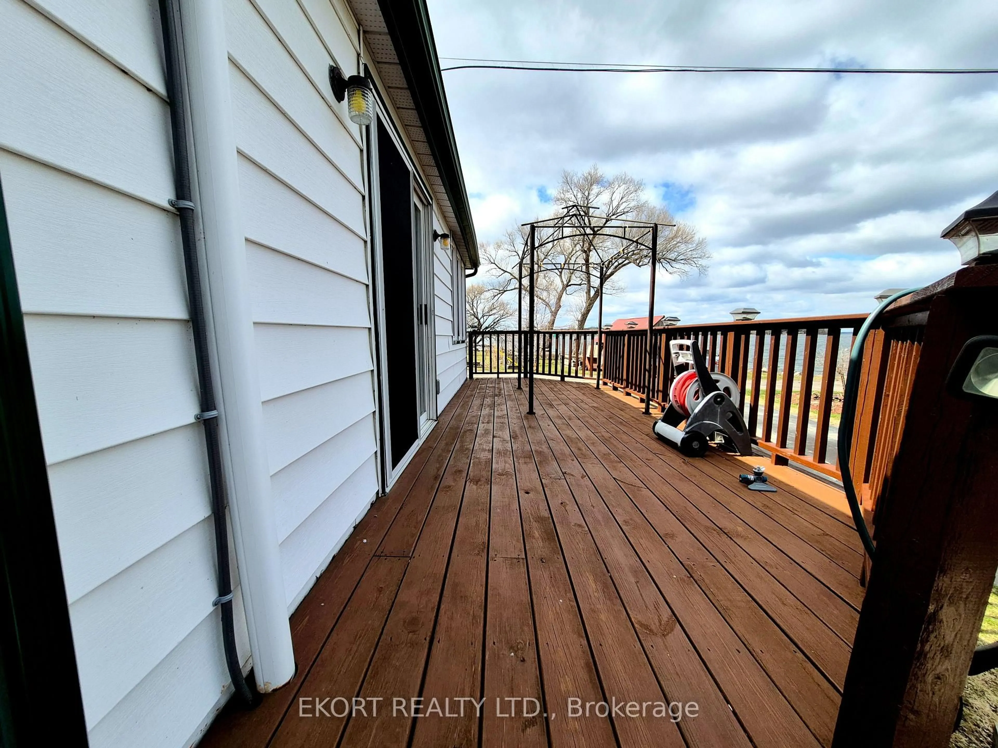 Unknown for 40 Demille St, Prince Edward County Ontario K0K 1W0