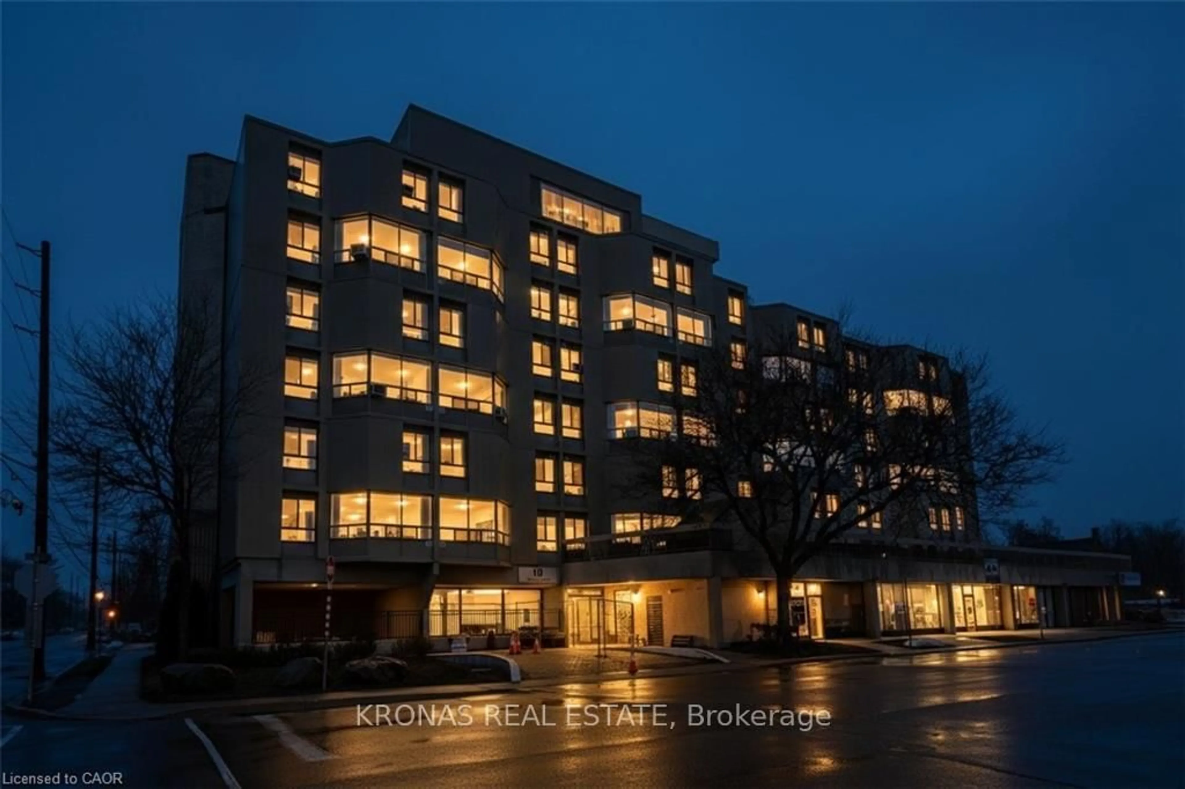 Blurry image for 10 John St #206, Hamilton Ontario L9H 6J3