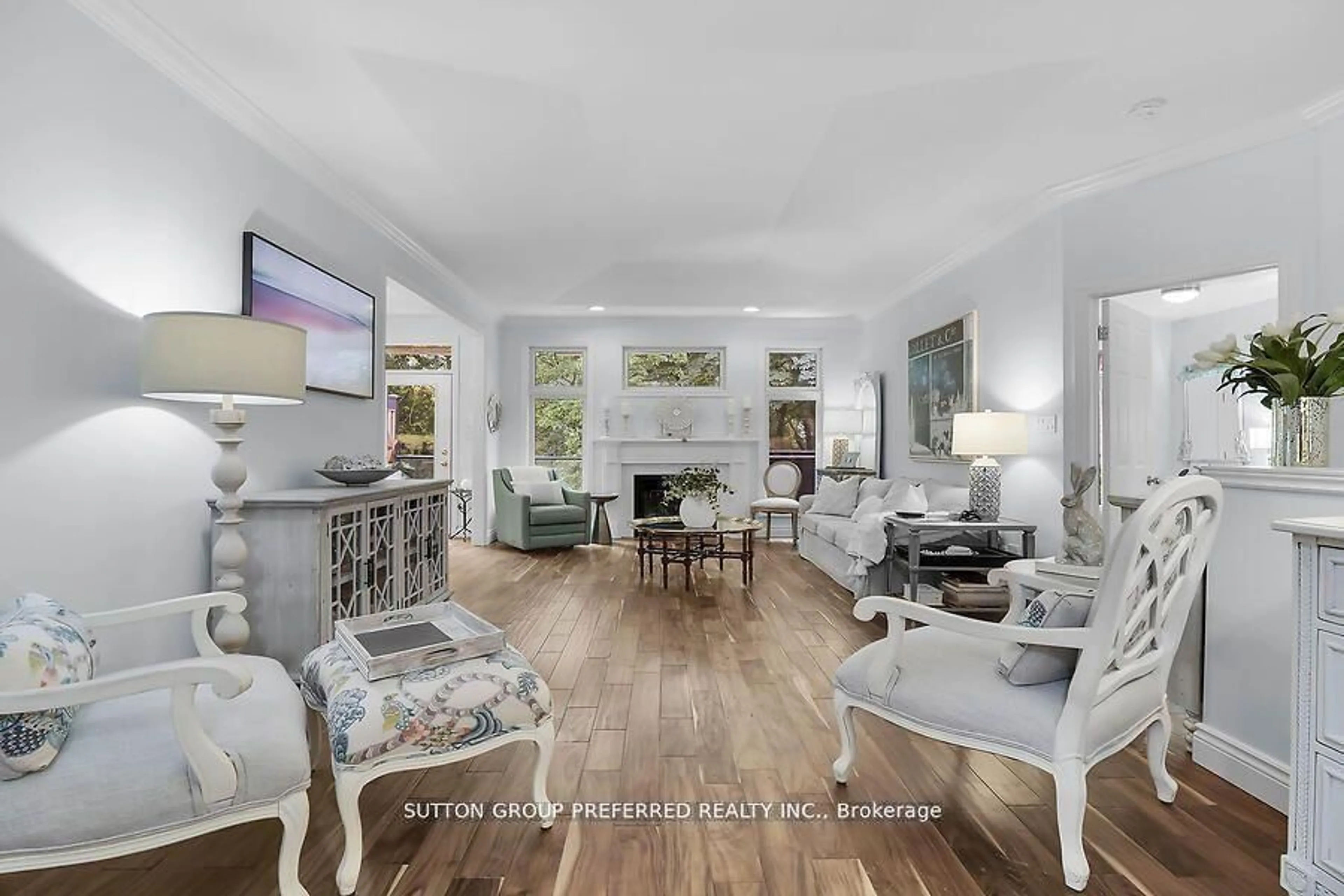 Living room with furniture, unknown for 398 Old Riverside Dr #6, London North Ontario N6H 4T3