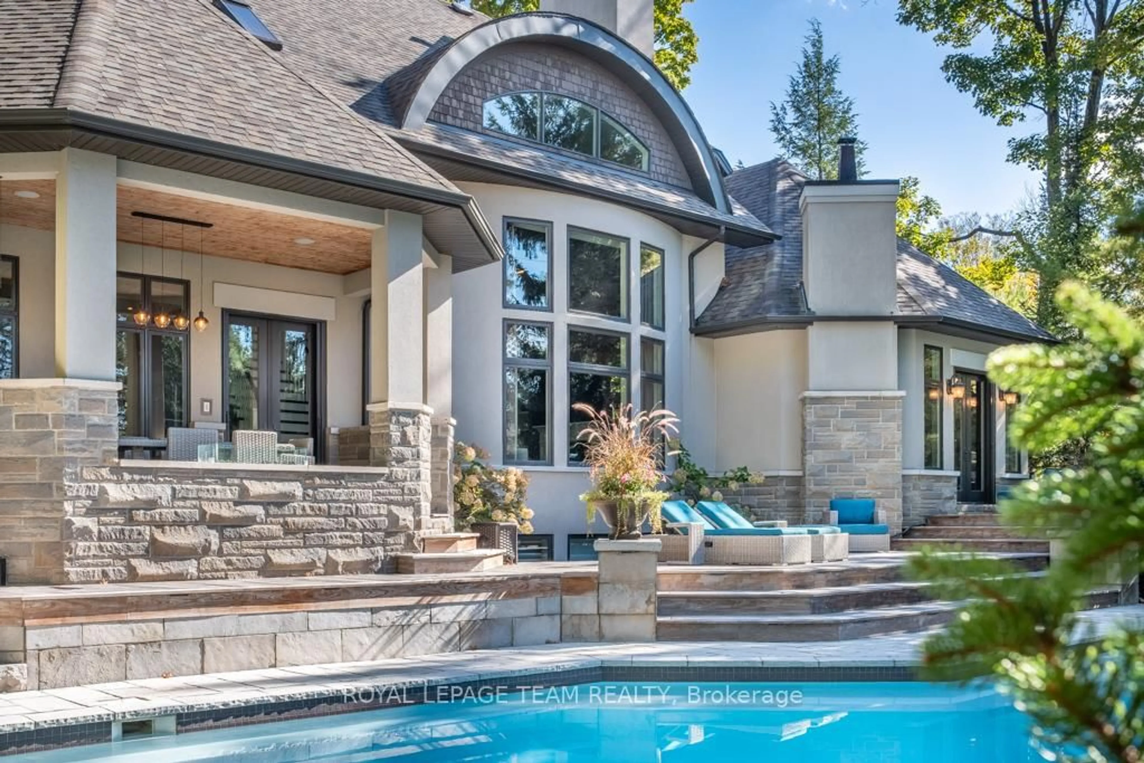 Unknown for 77 Placel Rd, Ottawa Ontario K1L 5B9