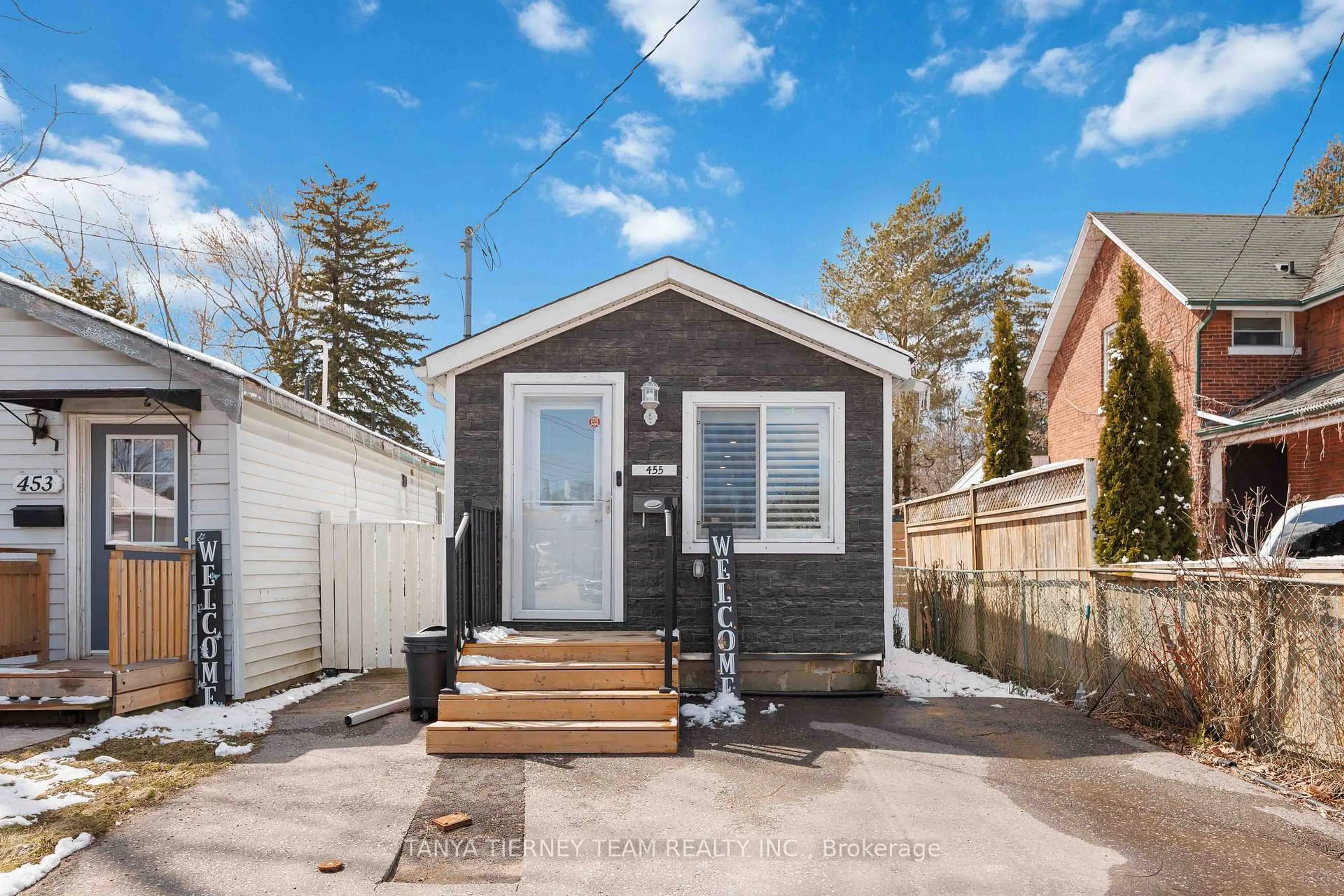 Unknown for 455 Ontario St, Cobourg Ontario K9A 3C1