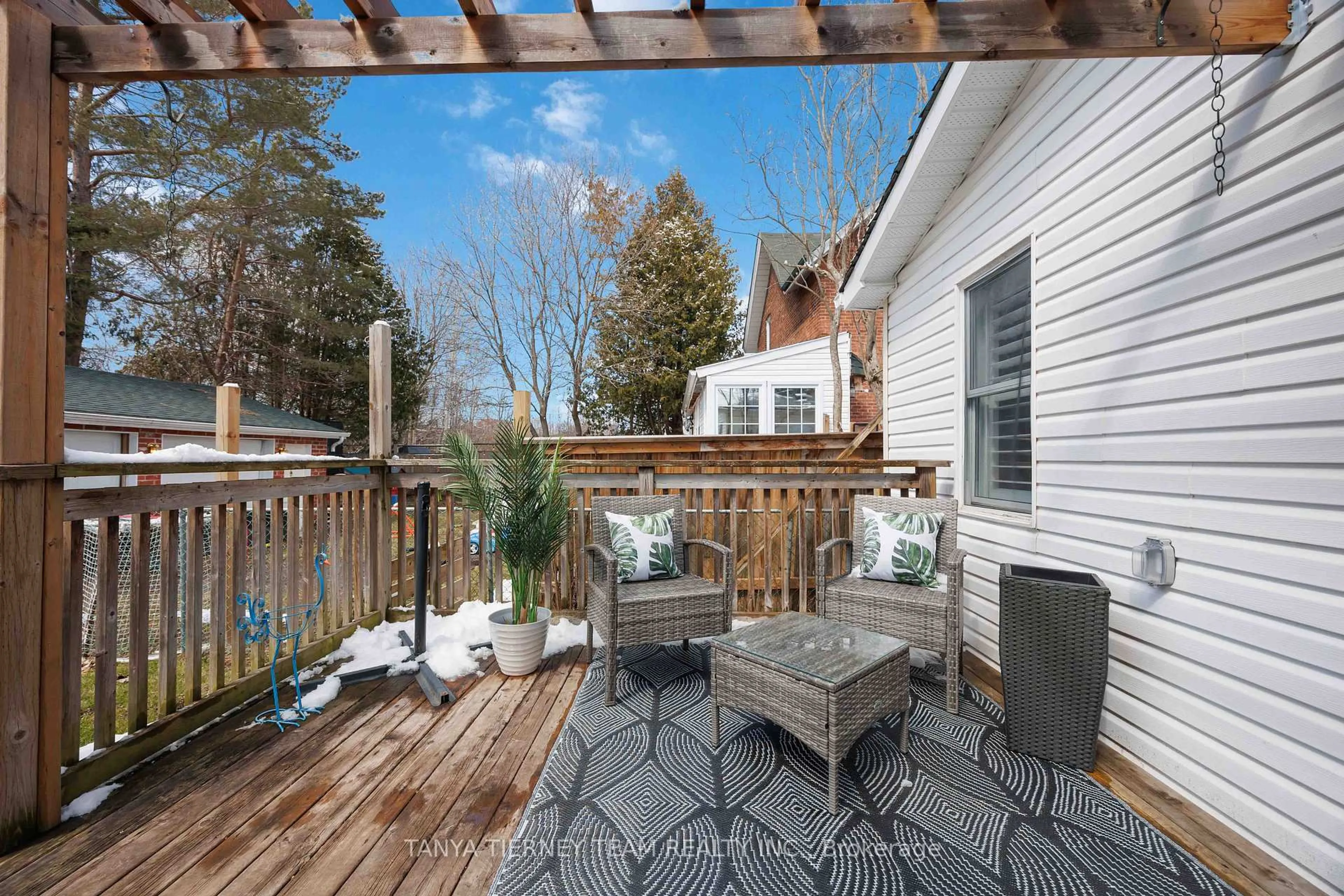 Patio, street for 455 Ontario St, Cobourg Ontario K9A 3C1