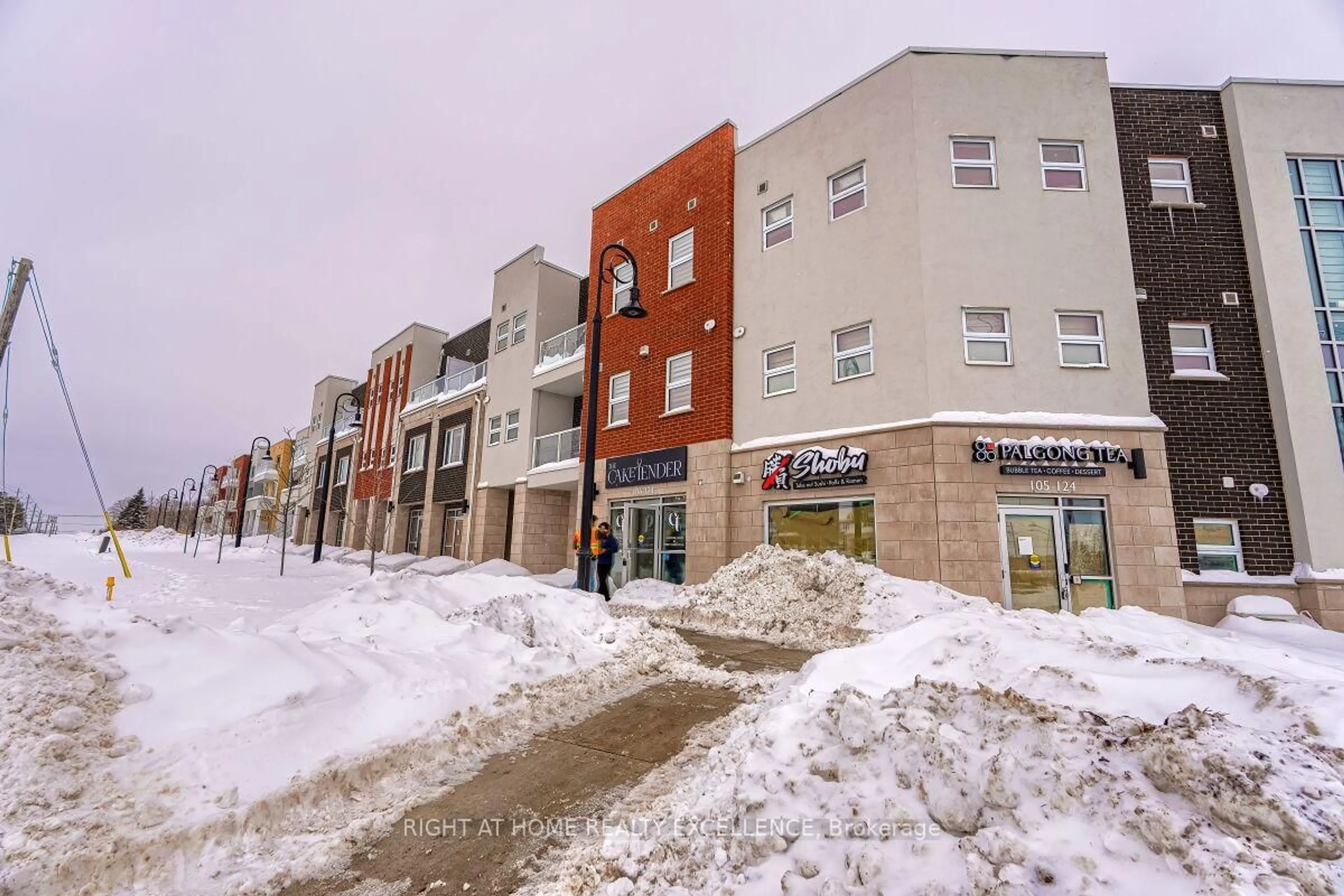 Unknown for 124 Seabrook Dr #7, Kitchener Ontario N2R 0K1