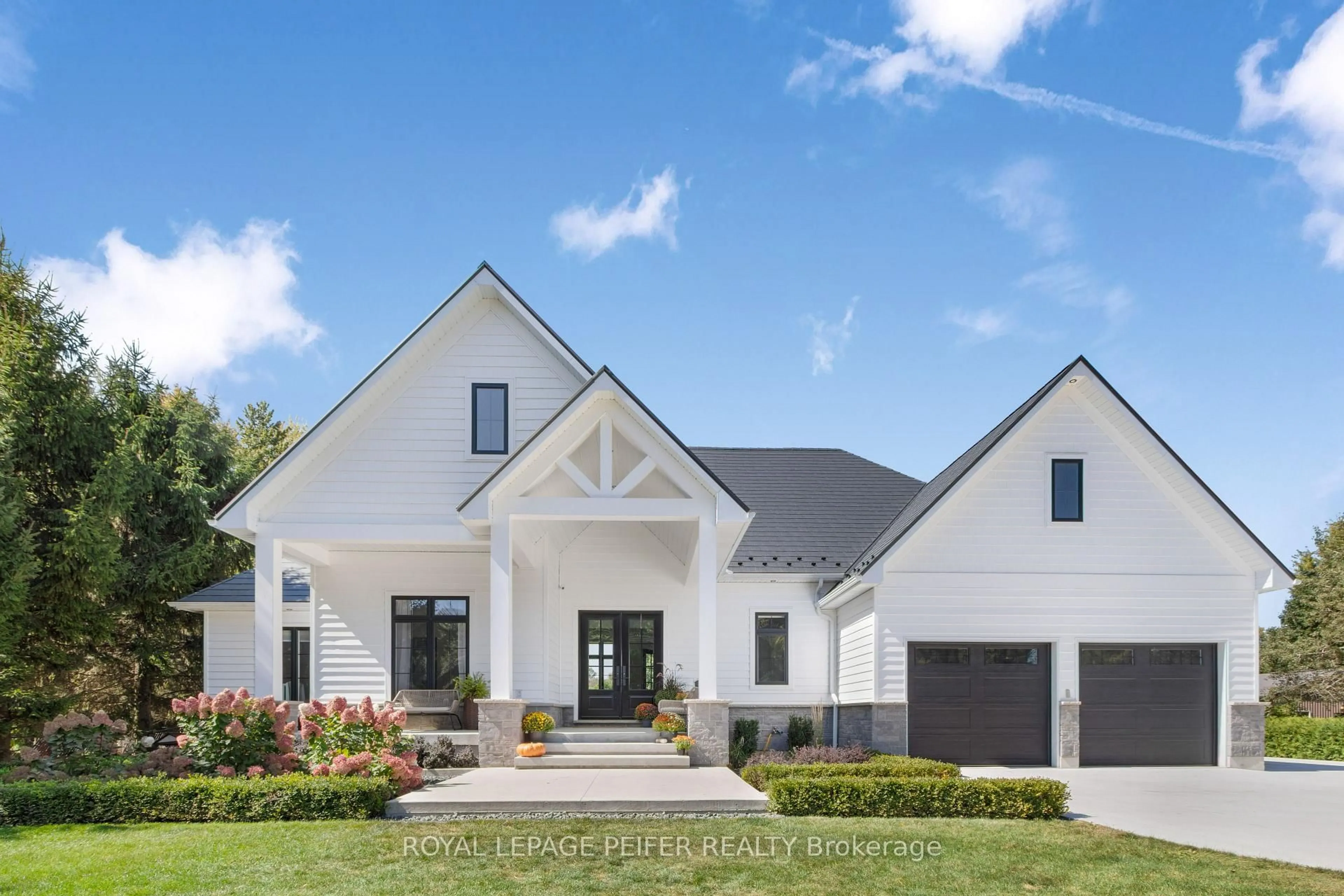 Home with brick exterior material, unknown for 23636 Zone 1 Rd, Chatham-Kent Ontario N0P 2K0