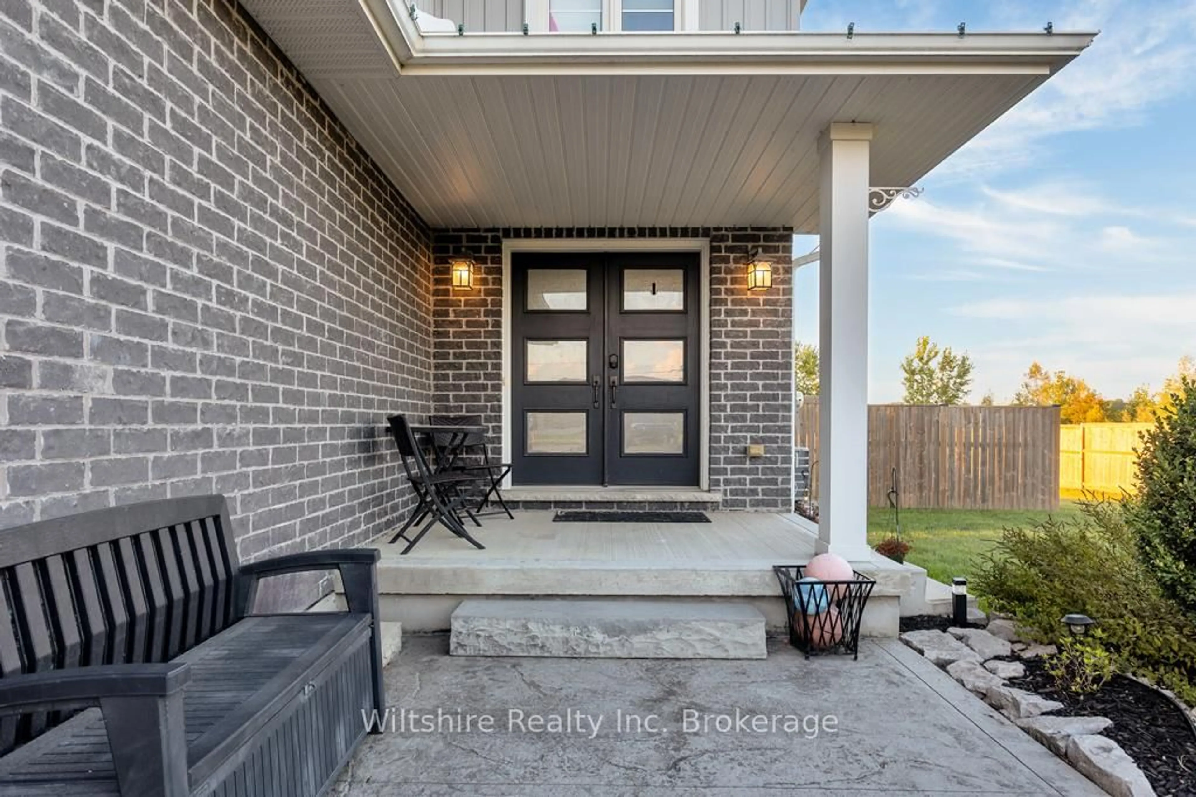 Unknown for 335 TALBOT St, Norfolk Ontario N0J 1E0