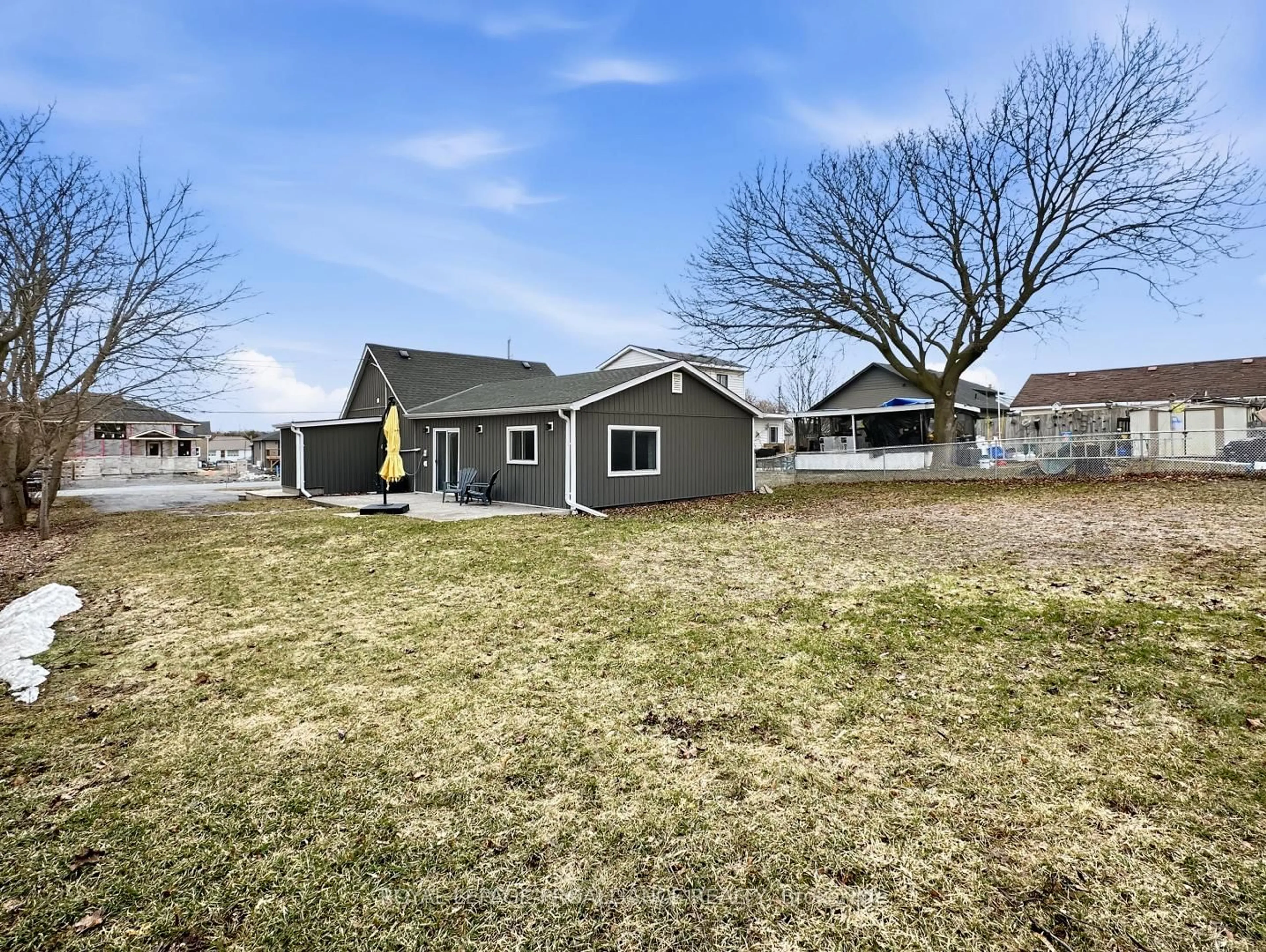 A pic from outside/outdoor area/front of a property/back of a property/a pic from drone, street for 91 Lywood St, Cobden Ontario K0K 1K0