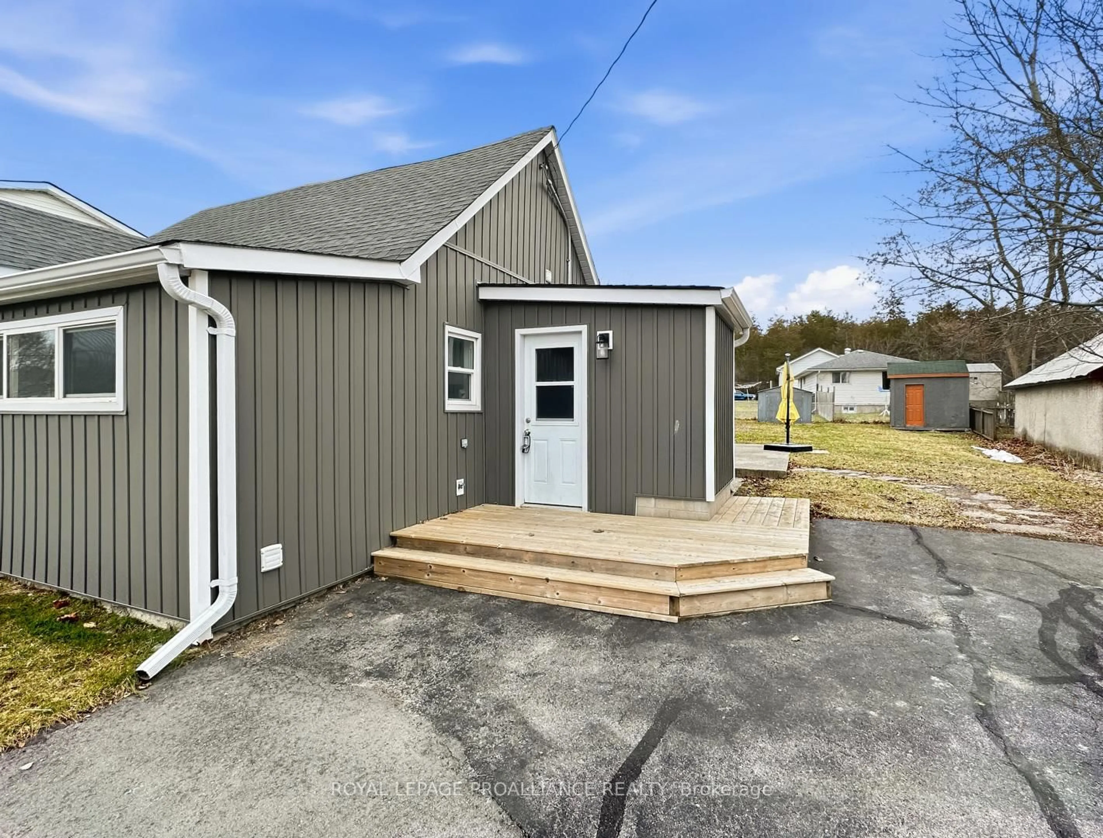 Shed for 91 Lywood St, Cobden Ontario K0K 1K0