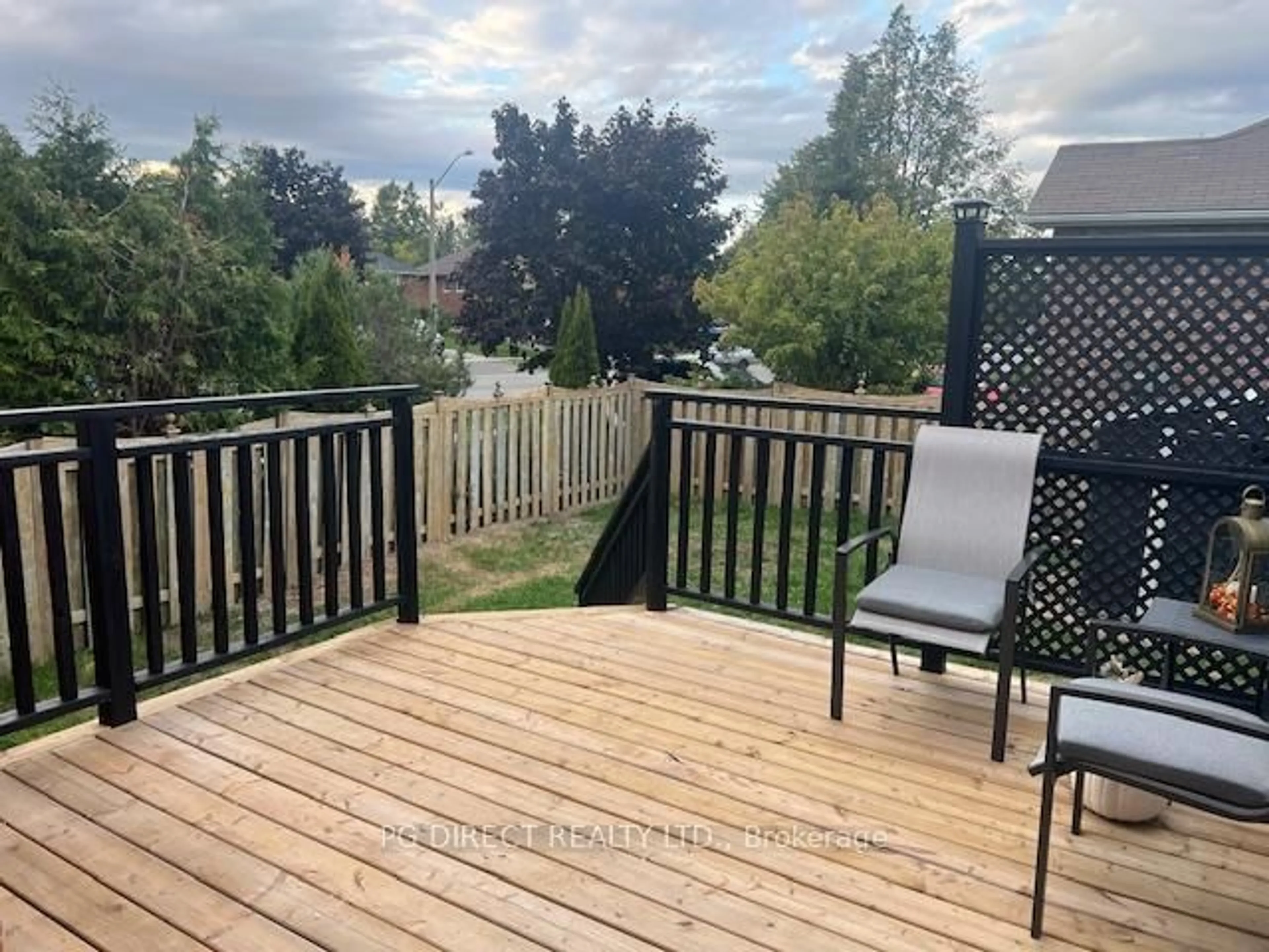 Patio, unknown for 184 Milroy Dr, Peterborough Ontario K9H 7N7
