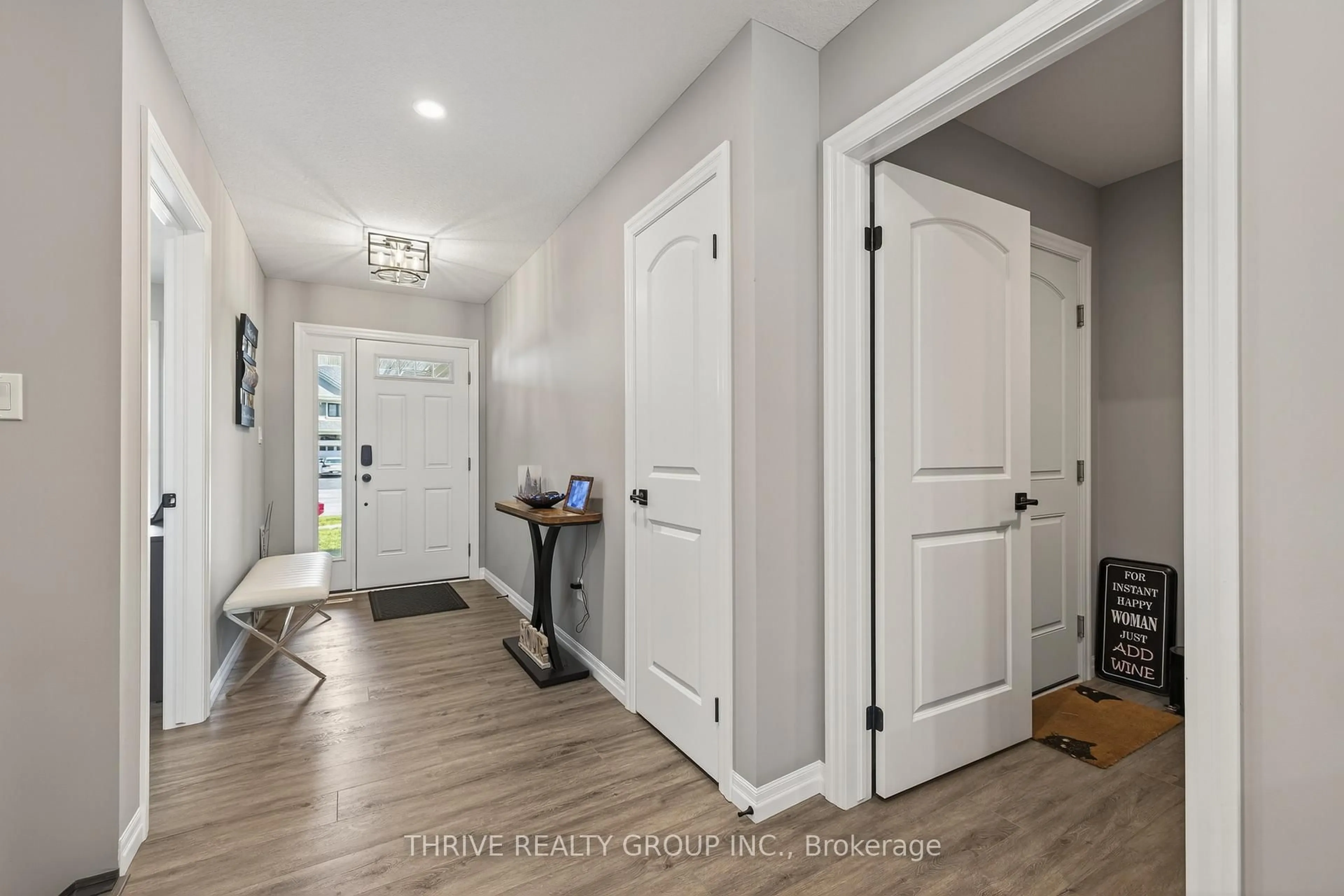 Indoor entryway for 17 Dunning Way, St. Thomas Ontario N5R 0P7