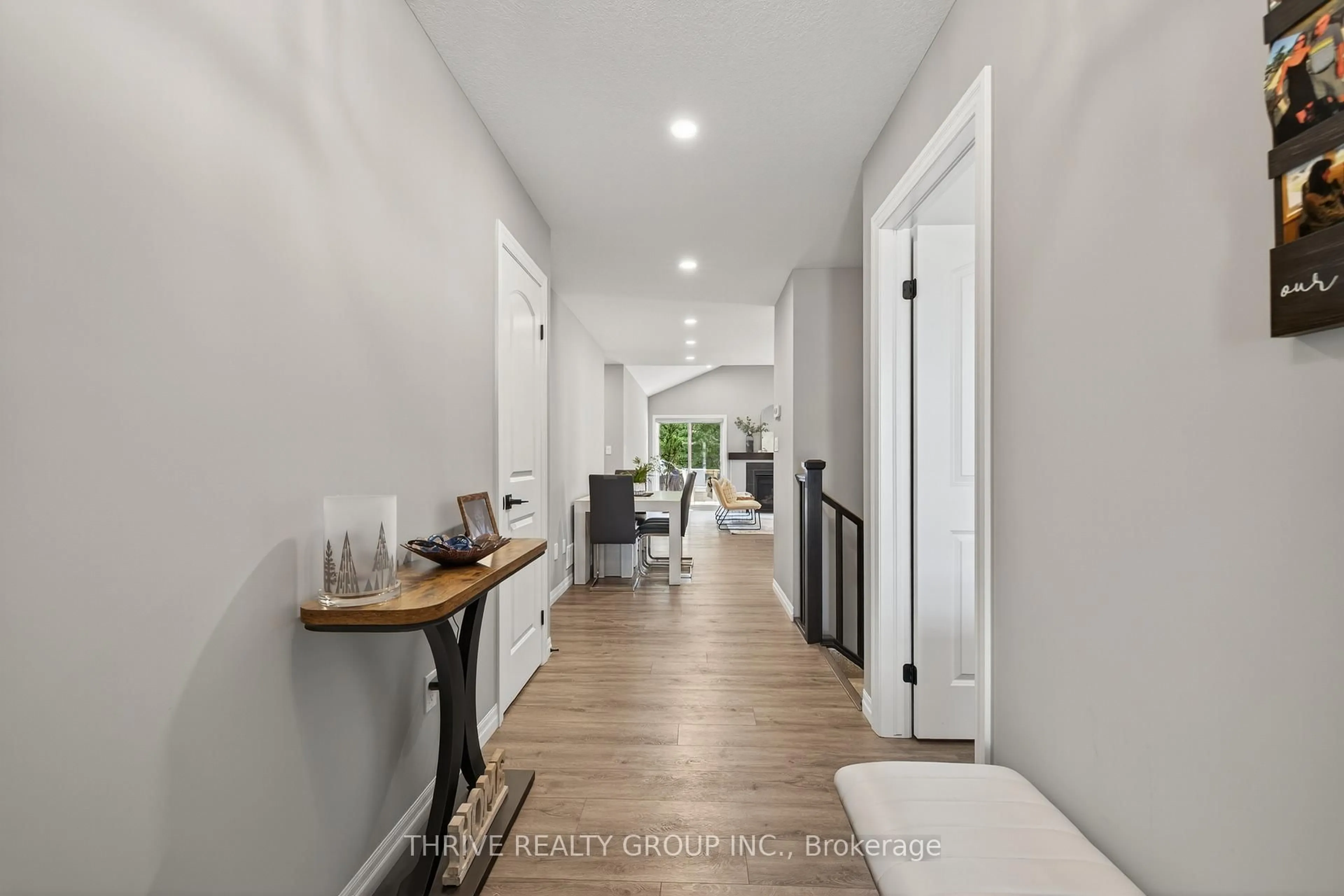 Indoor entryway for 17 Dunning Way, St. Thomas Ontario N5R 0P7