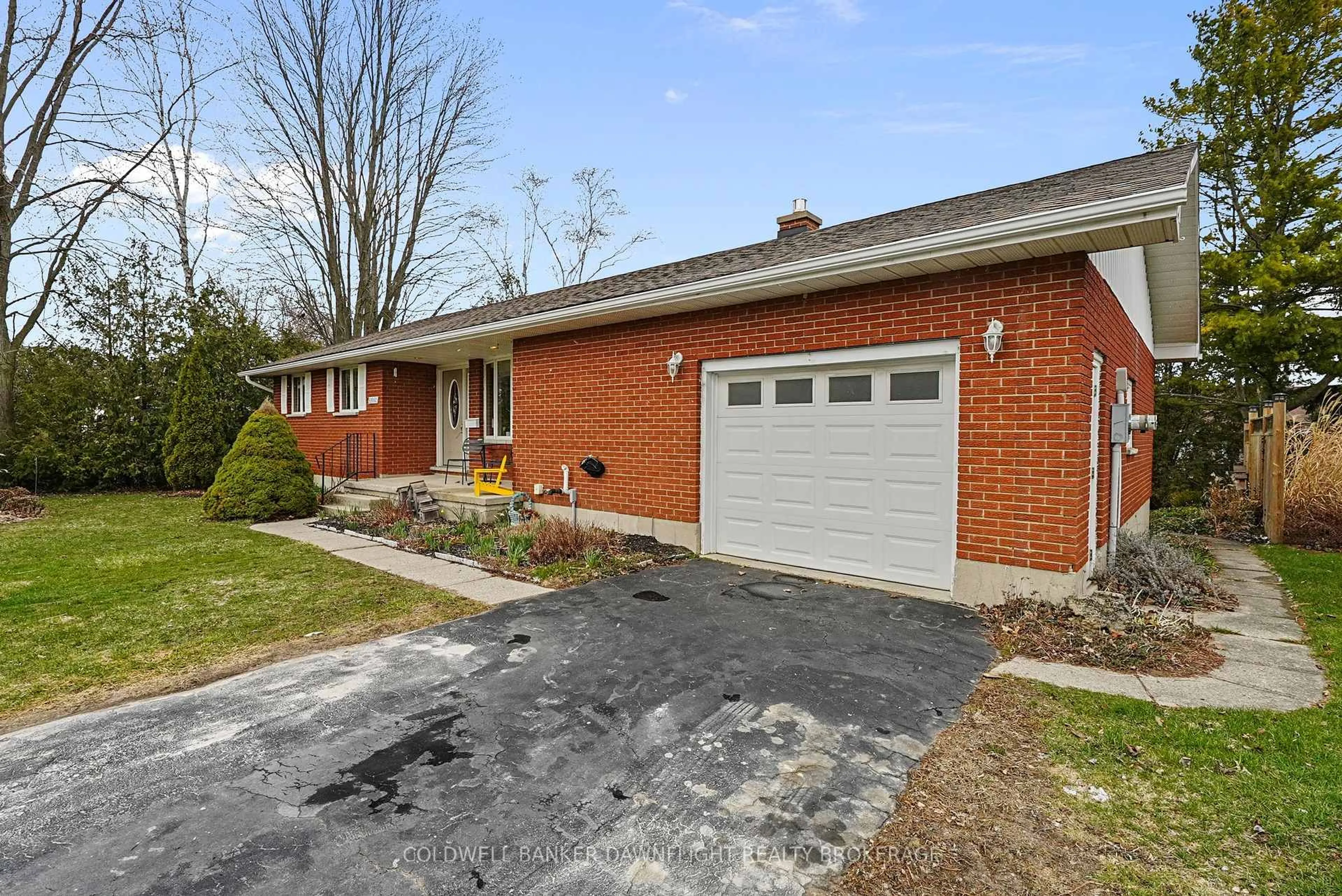 Home with brick exterior material, street for 33960 Queen St, Bluewater Ontario N0M 2T0