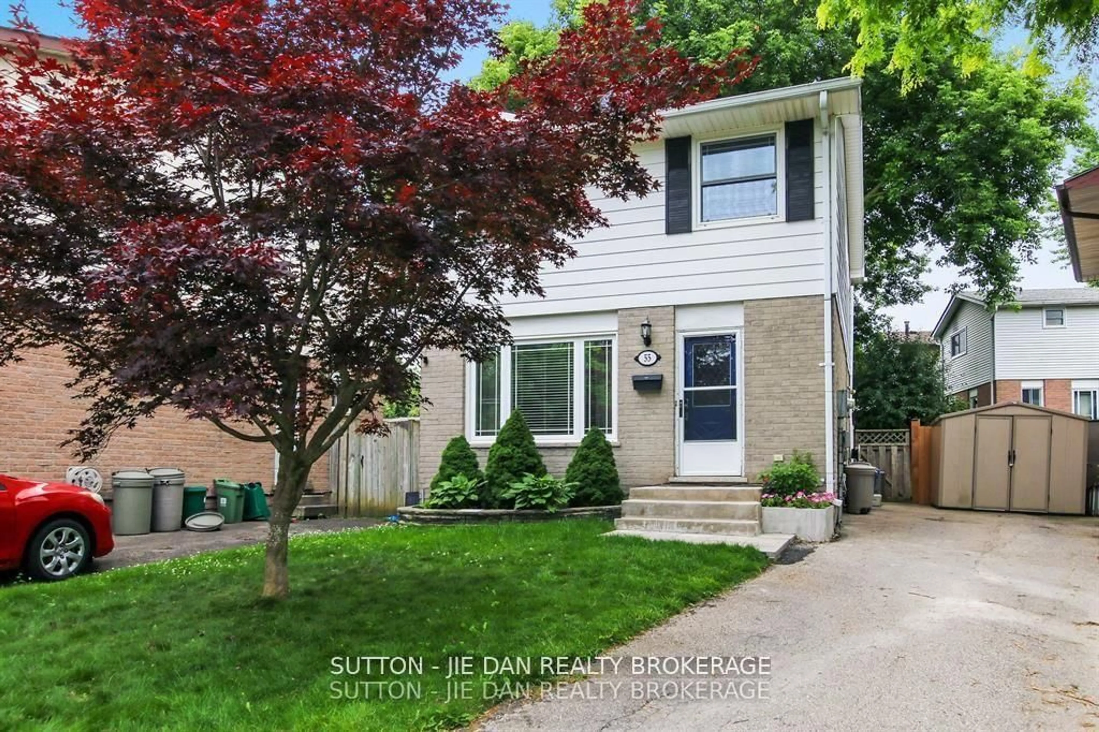 Home with vinyl exterior material, street for 55 CONSTABLE Crt, London North Ontario N6G 3N7