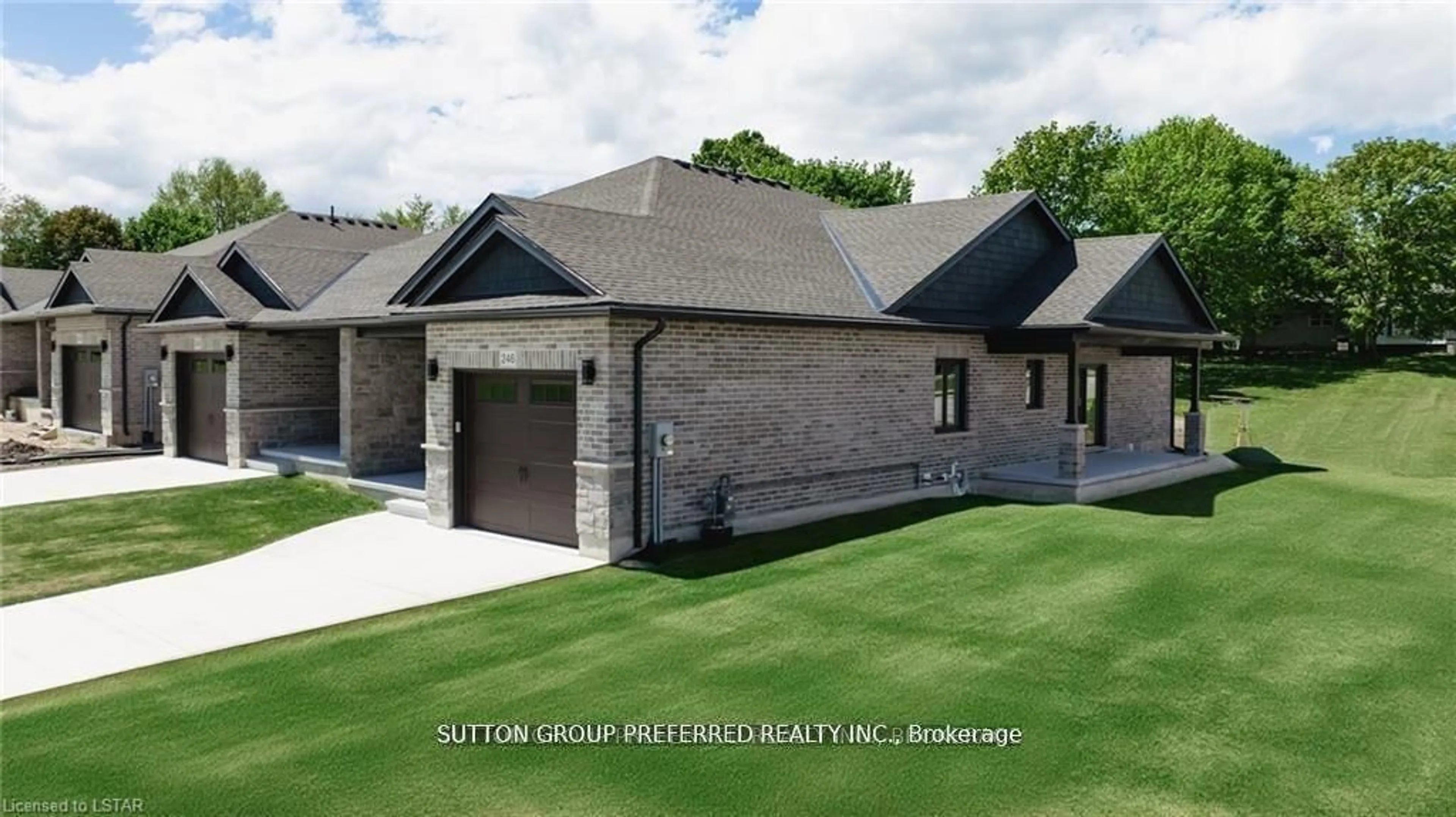 Home with brick exterior material, building for 230 BEECH St, Central Huron Ontario N0M 1L0