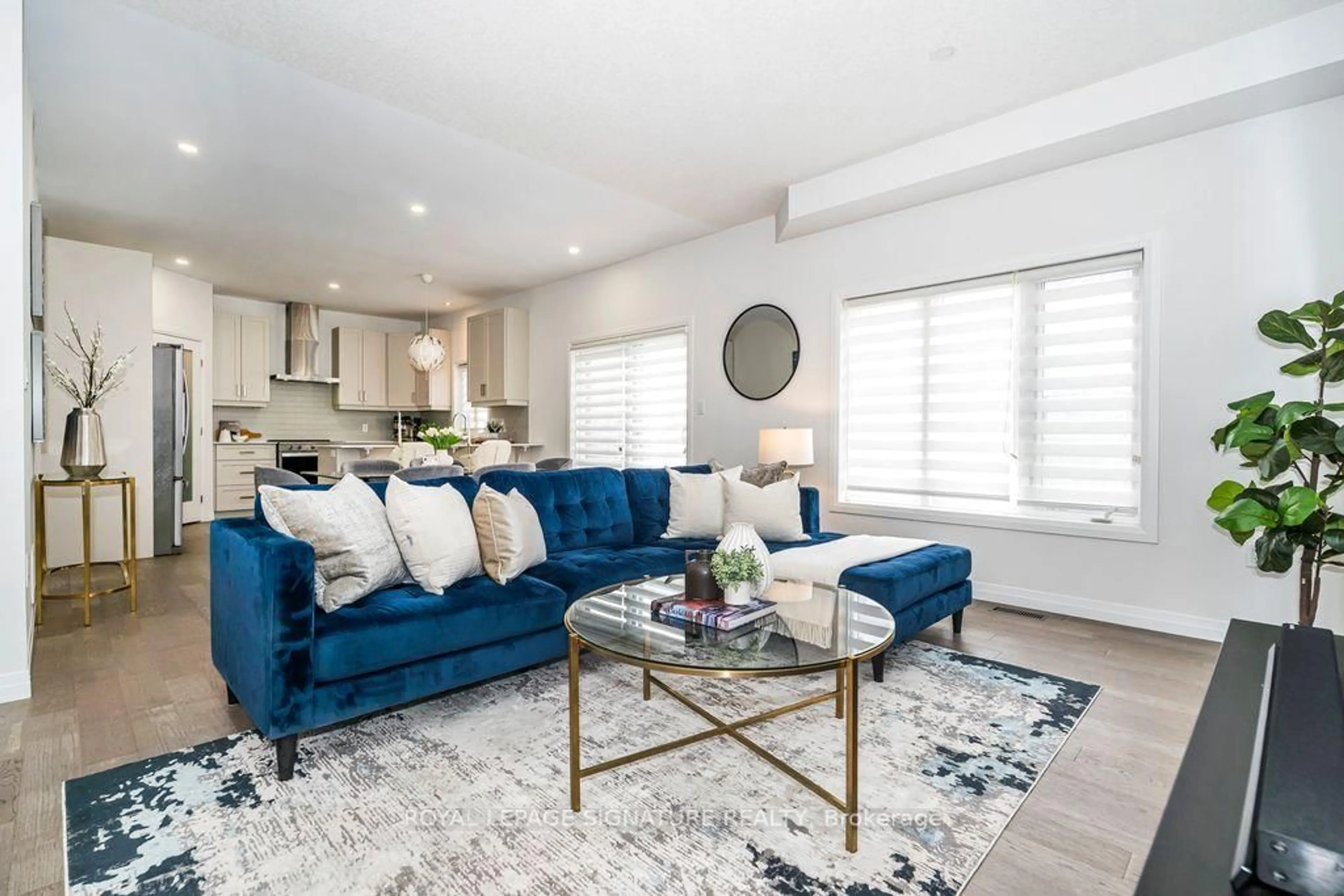 Living room with furniture, unknown for 30 Times Square Blvd #174, Hamilton Ontario L8J 0L8