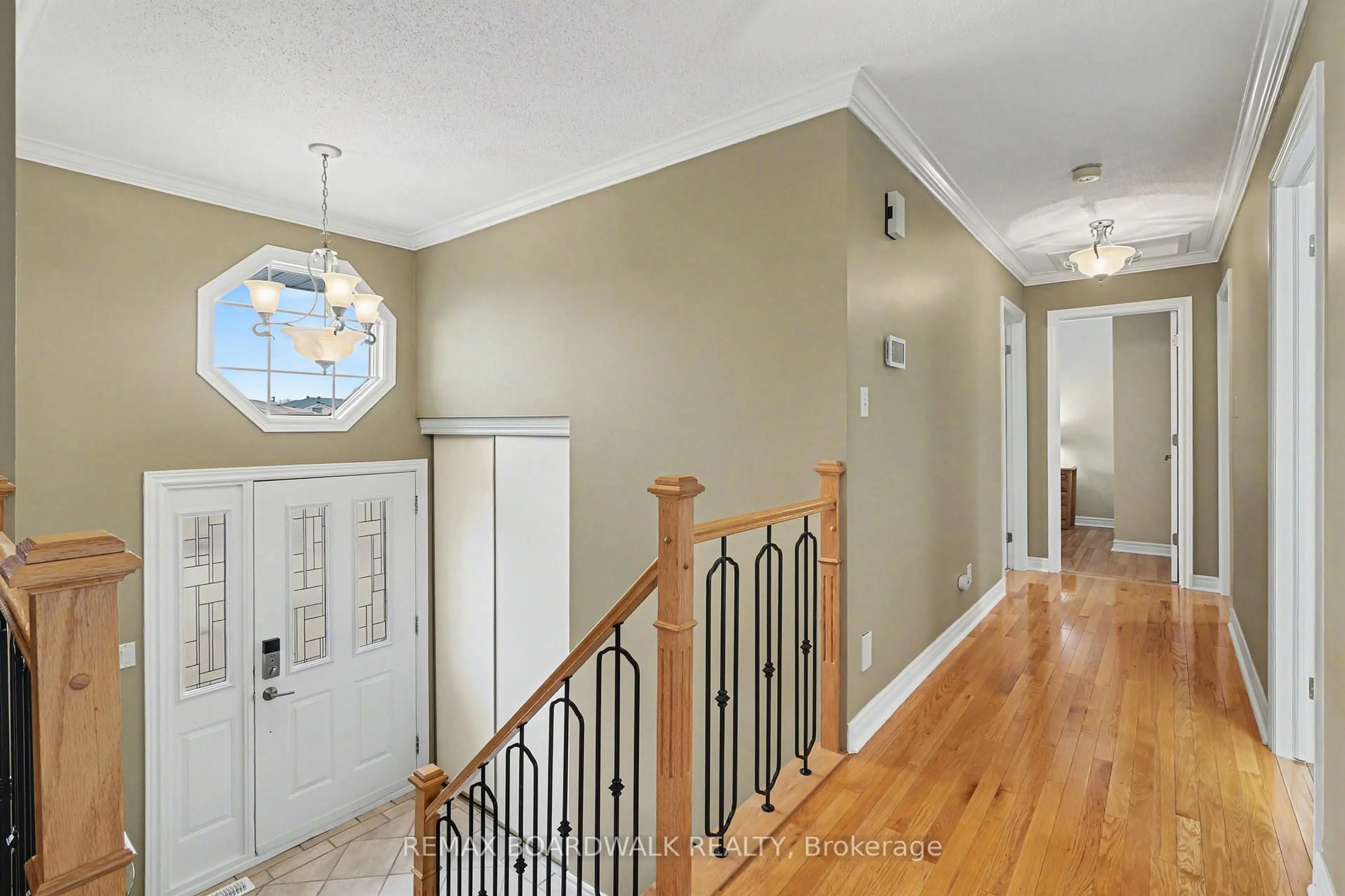 Indoor entryway for 12 Sauve Terr, Casselman Ontario K0A 1M0