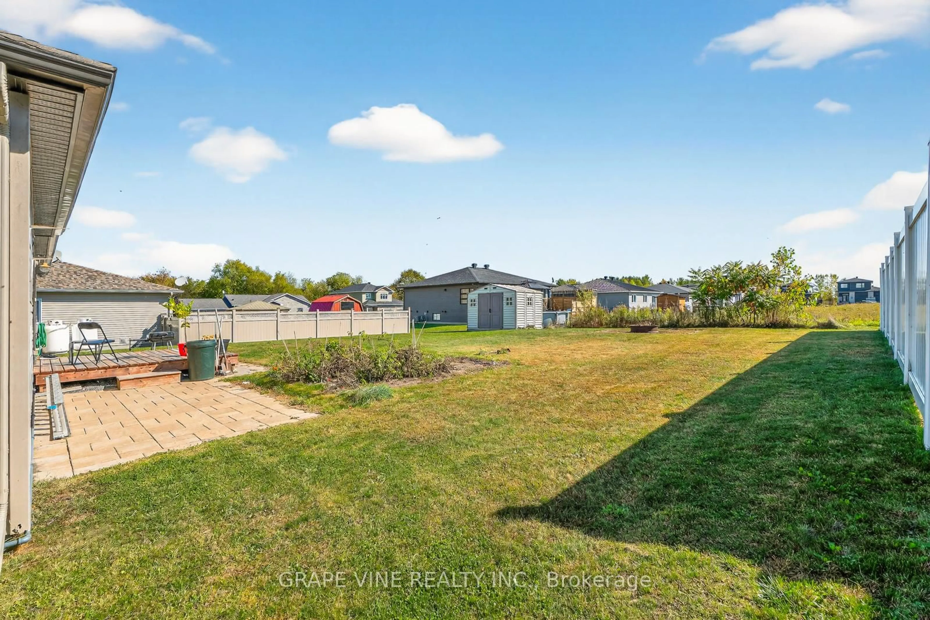 A pic from outside/outdoor area/front of a property/back of a property/a pic from drone, water/lake/river/ocean view for 18 Calco Cres, North Stormont Ontario K0C 1W0