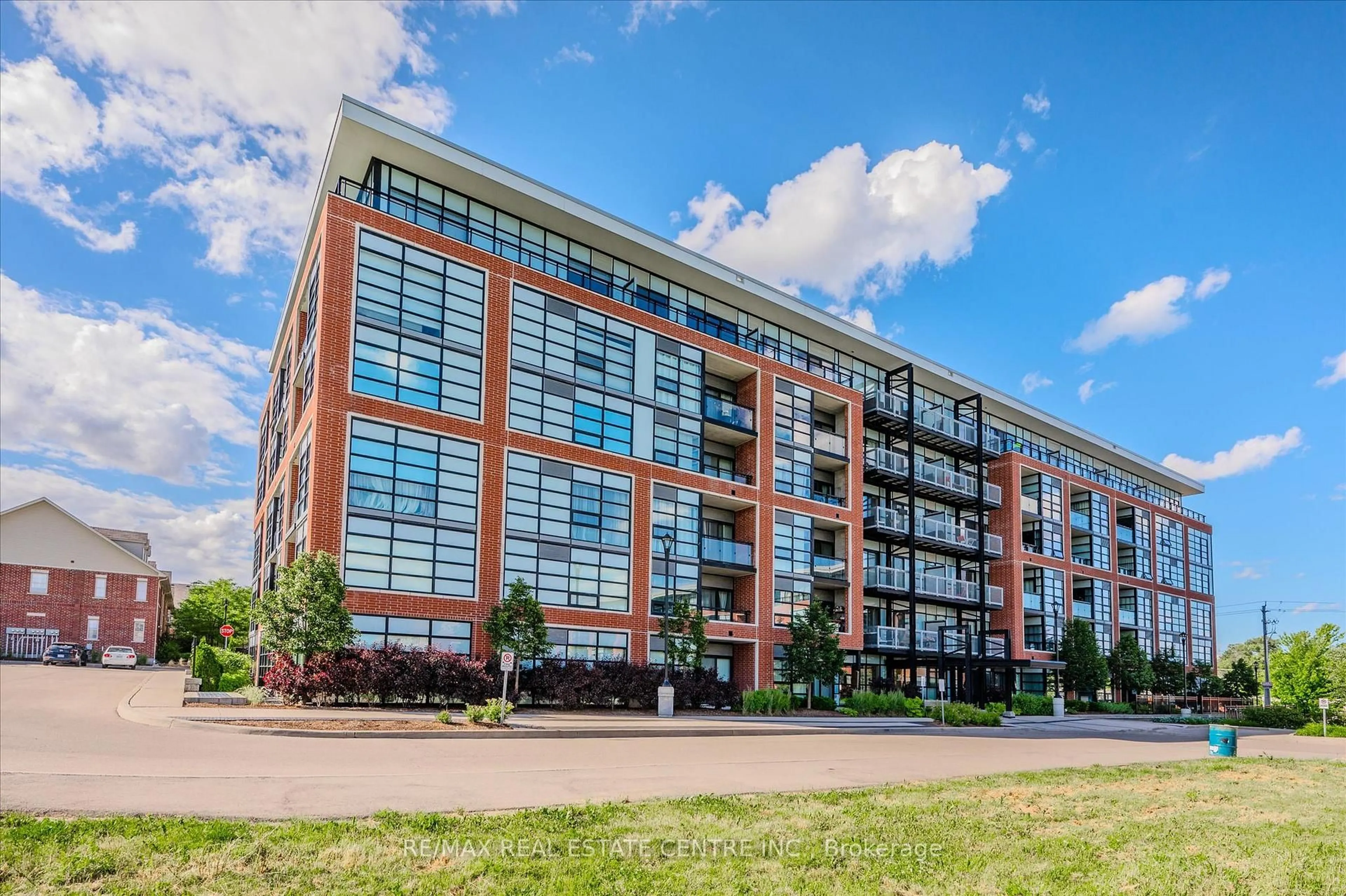 Home with brick exterior material, building for 15 Prince Albert Blvd #203, Kitchener Ontario N2H 0C2