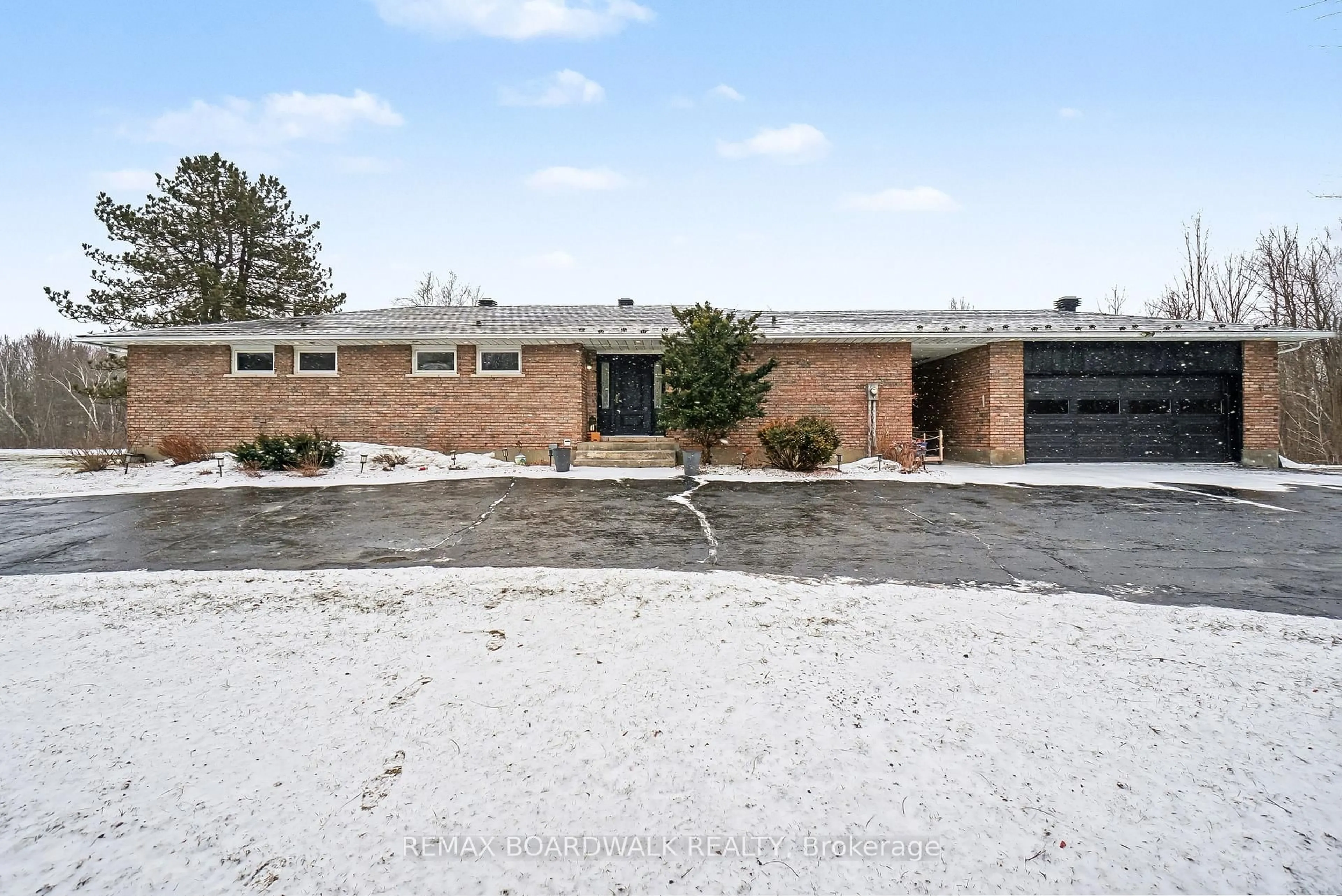 Unknown for 1500 Du Golf Rd, Clarence-Rockland Ontario K0A 1N0