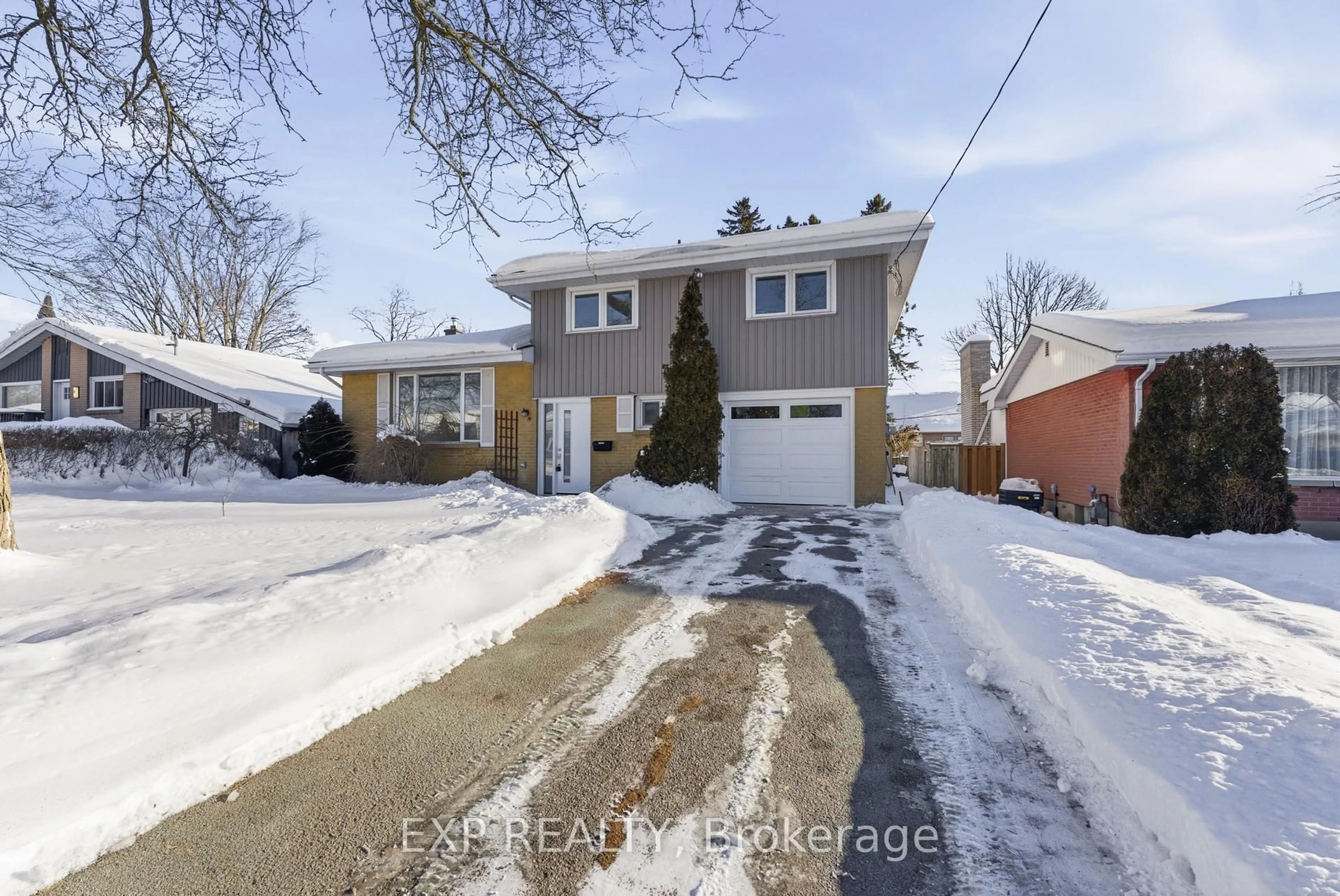 A pic from outside/outdoor area/front of a property/back of a property/a pic from drone, street for 19 Alfred Dr, Belleville Ontario K8N 4M6