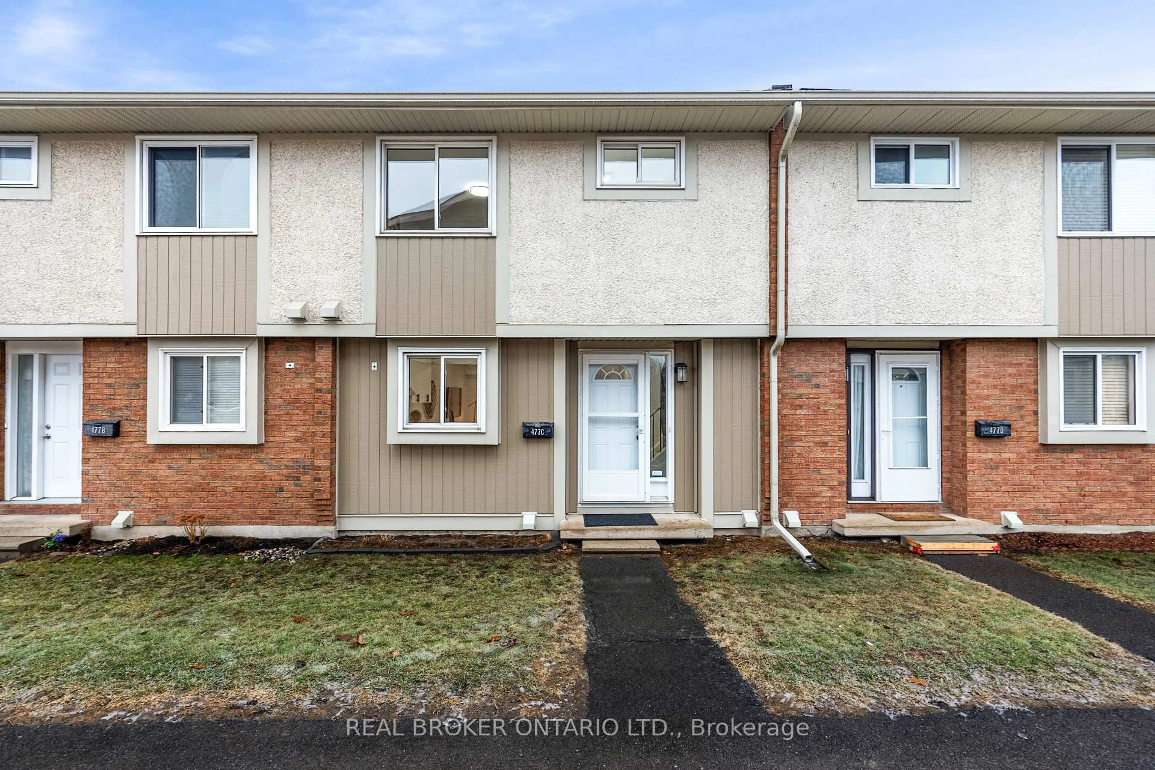 A pic from outside/outdoor area/front of a property/back of a property/a pic from drone, street for 477 Moodie Dr #C, Ottawa Ontario K2H 8T7