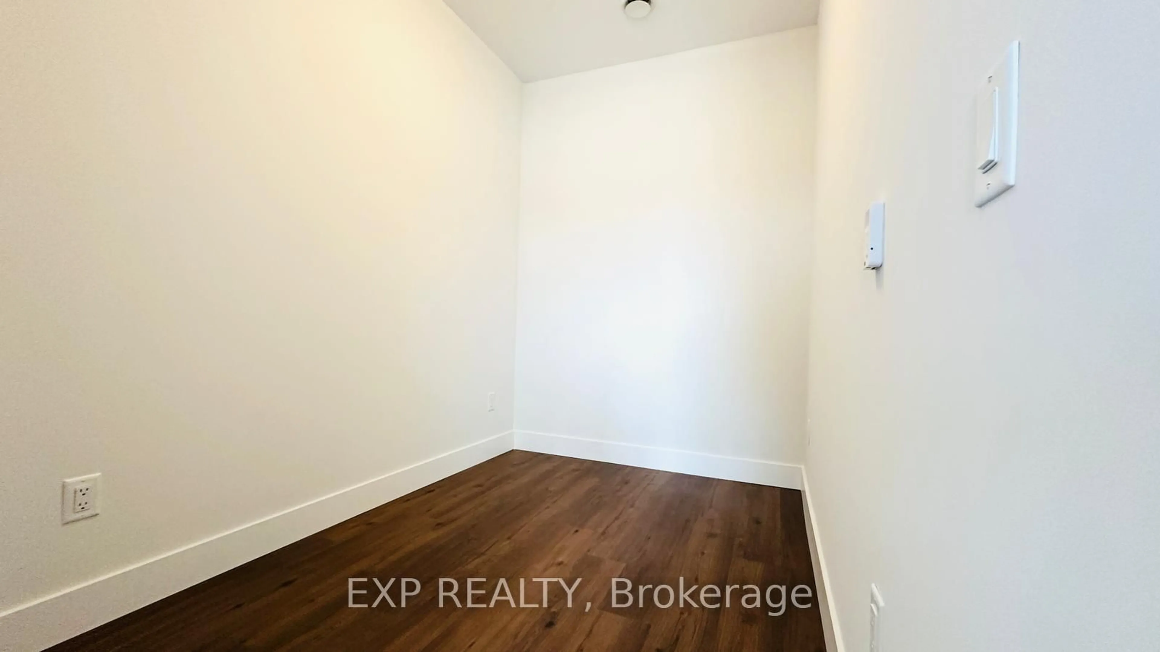 A pic of a room for 1000 Lackner Pl #611, Kitchener Ontario N2A 0L4