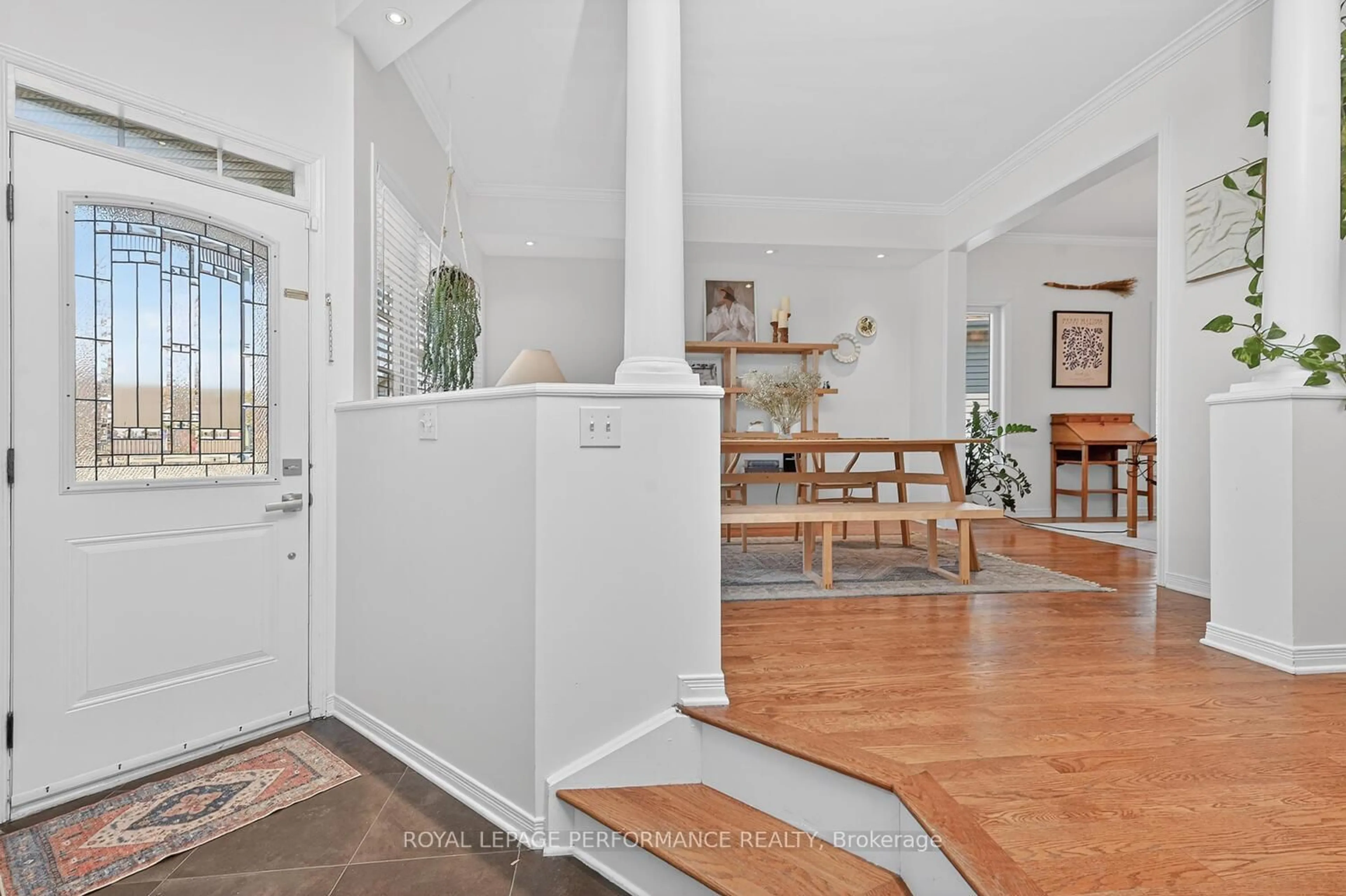 Unknown for 1665 Frenette St, Ottawa Ontario K4A 4L4