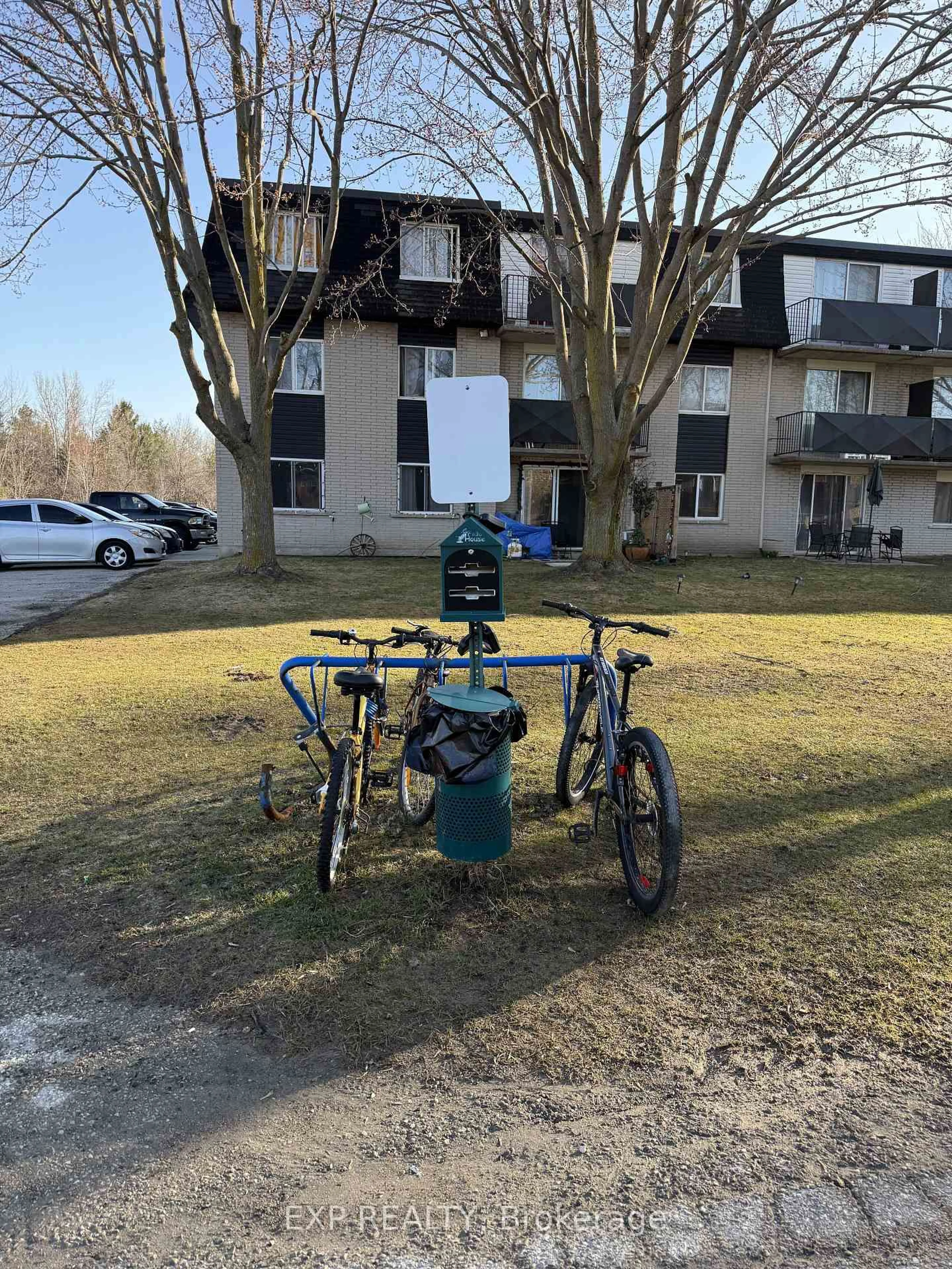 A pic from outside/outdoor area/front of a property/back of a property/a pic from drone, street for 633 Barber Ave #1, North Perth Ontario N4W 1S4