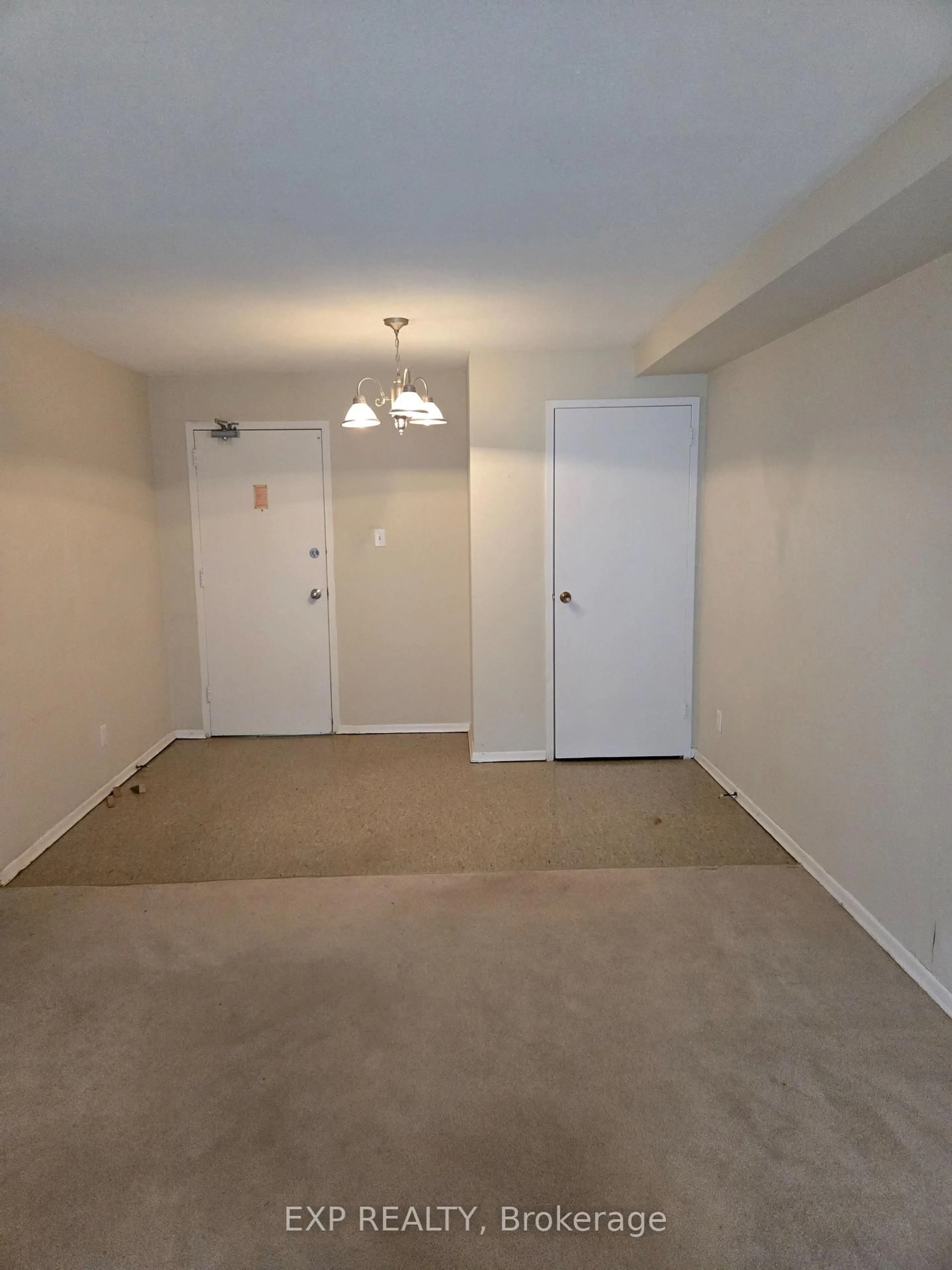 A pic of a room for 633 Barber Ave #1, North Perth Ontario N4W 1S4