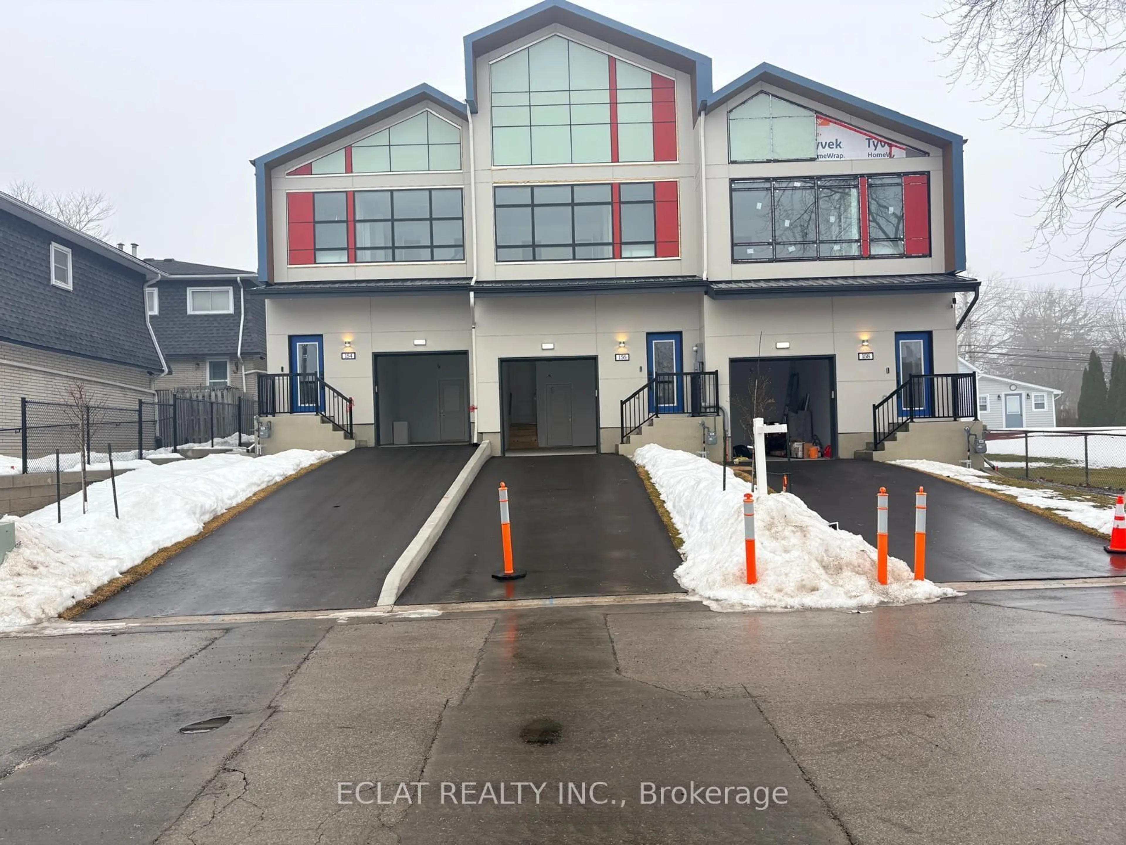 Unknown for 156 Mill St, West Lincoln Ontario L0R 2A0